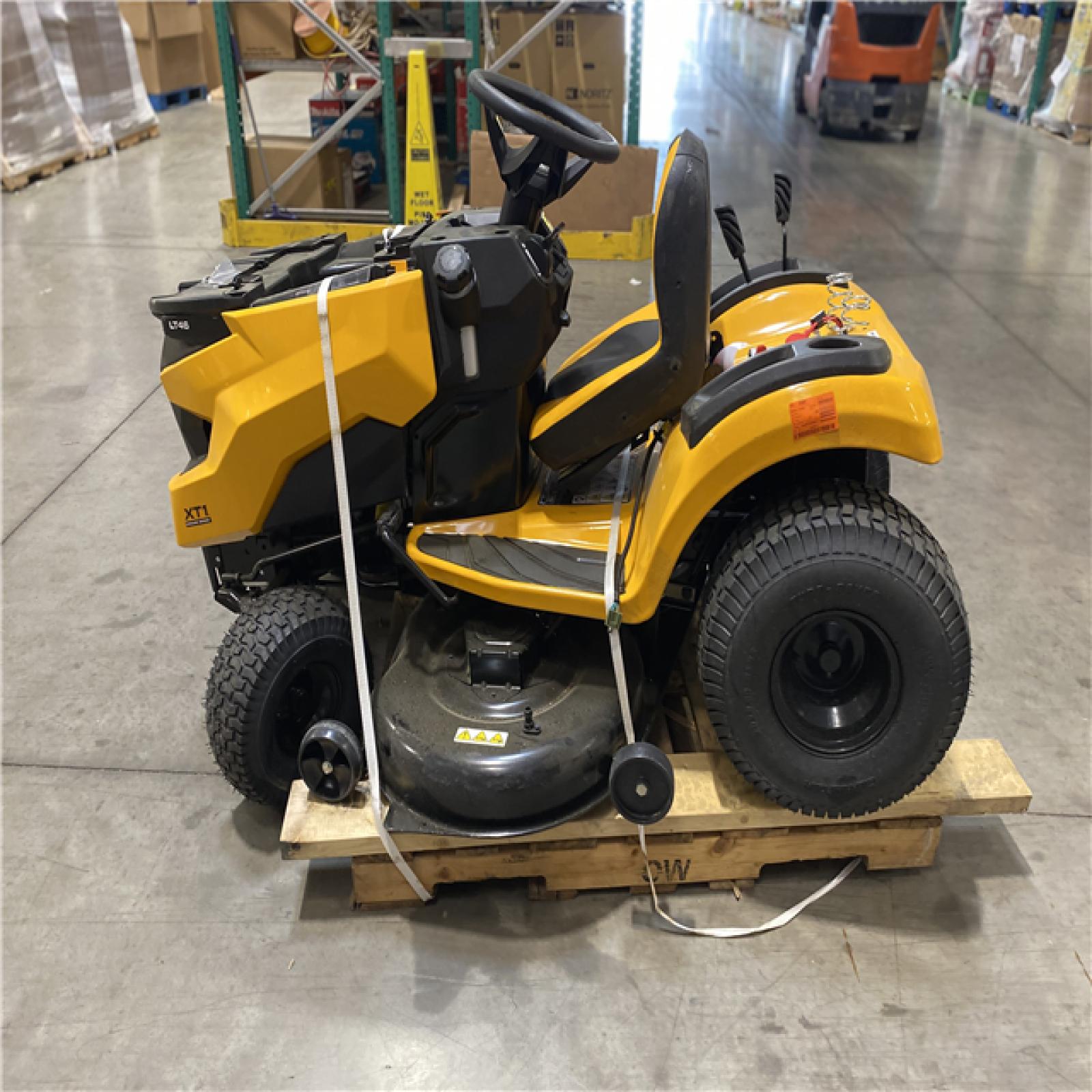 Dallas Location - As-IsCub Cadet XT1 Enduro LT 46 in. 22 HP Gas Riding Lawn Tractor