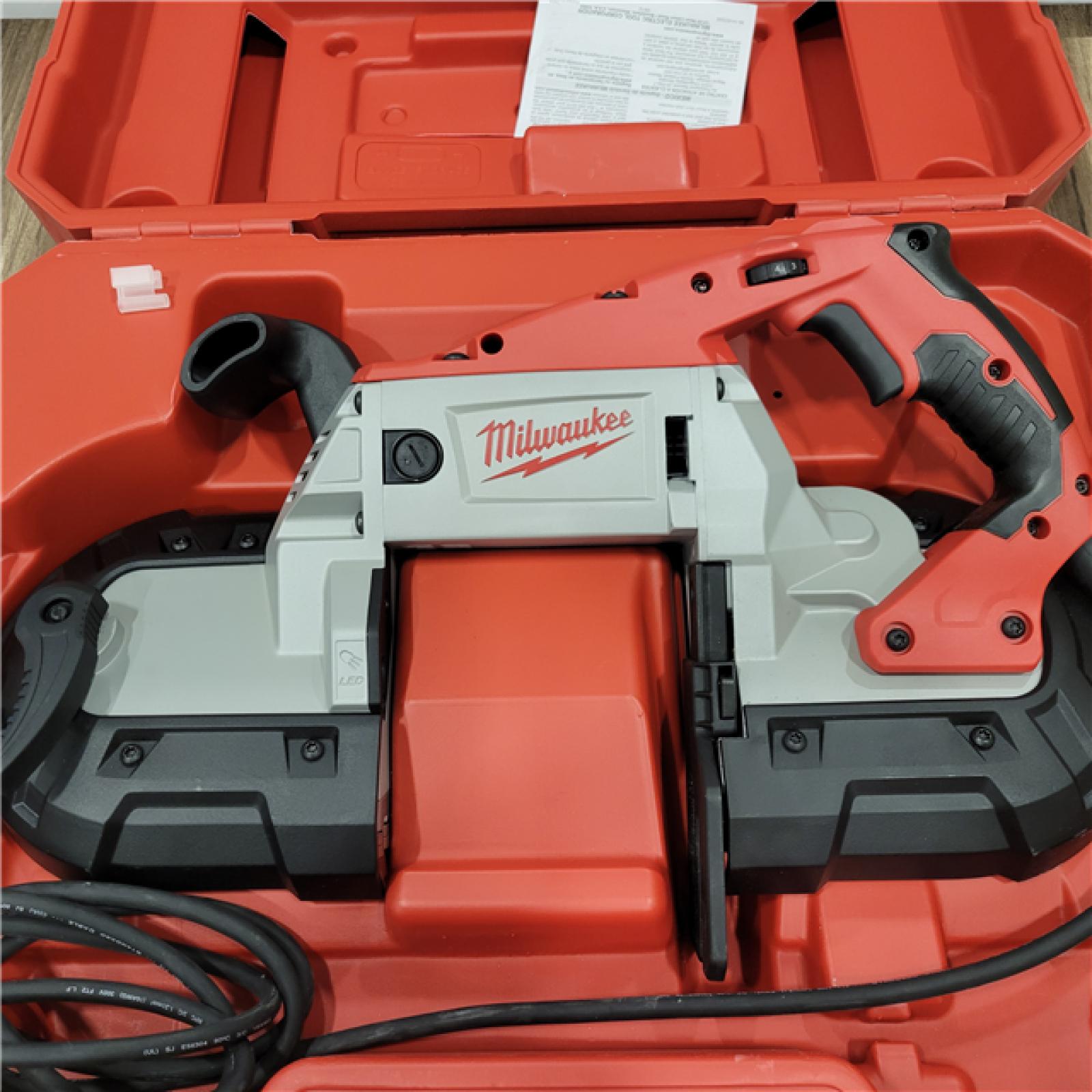 AS-IS Milwaukee 120V 11.0A Corded Variable Speed Band Saw