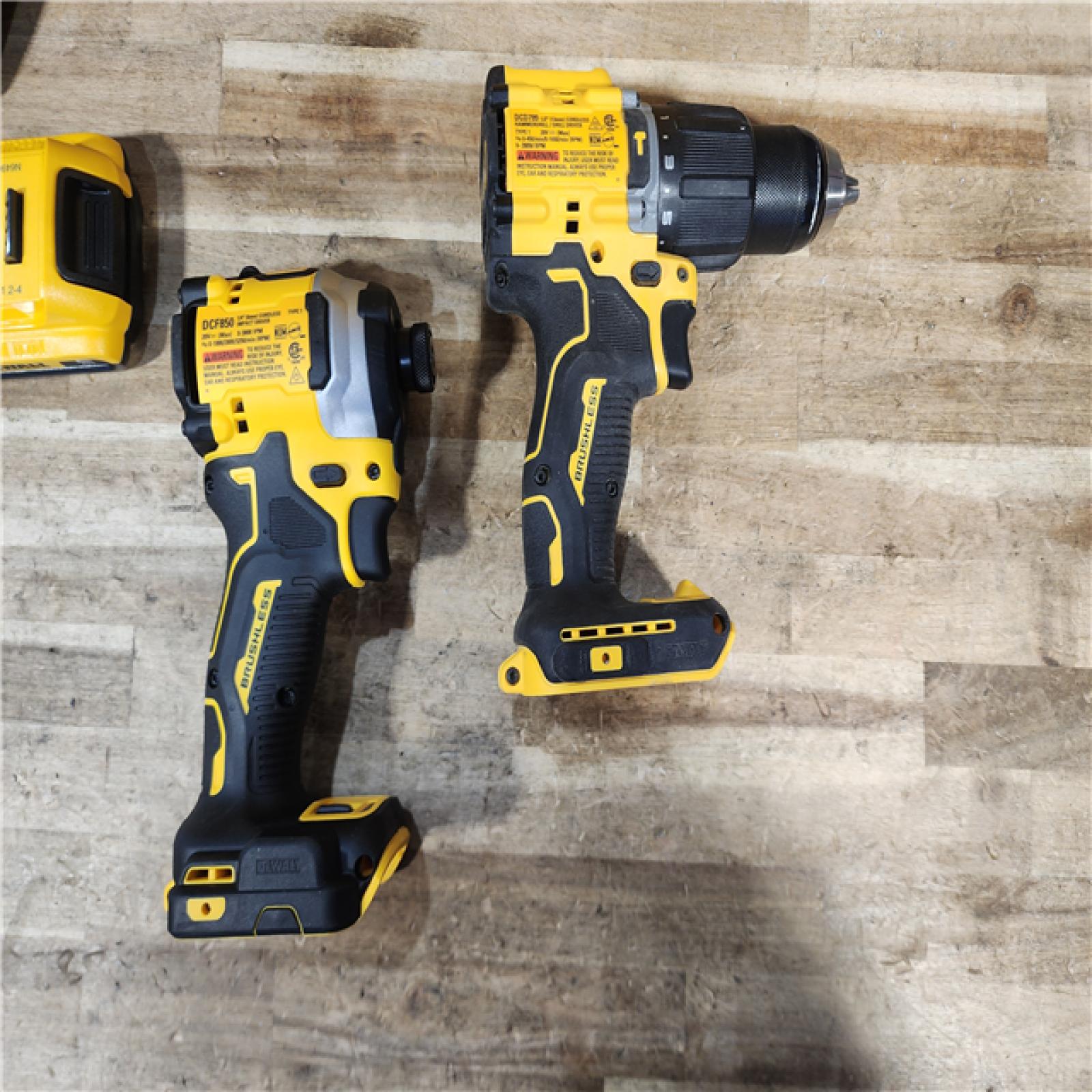 HOUSTON LOCATION - AS - IS DEWALT ATOMIC 20V MAX Lithium-Ion Cordless 2-Tool Combo Kit