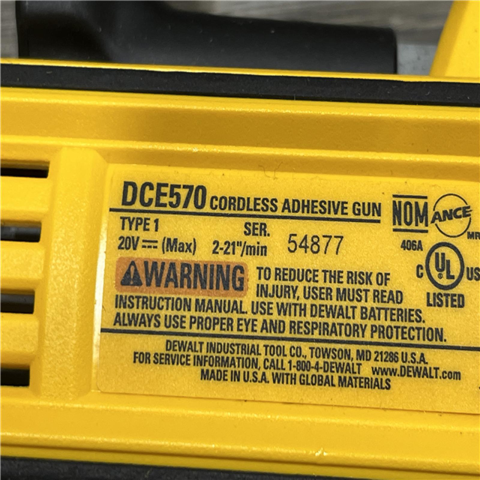 AS-IS DEWALT 20V MAX Cordless 29 oz / 600 ml Adhesive Gun Kit