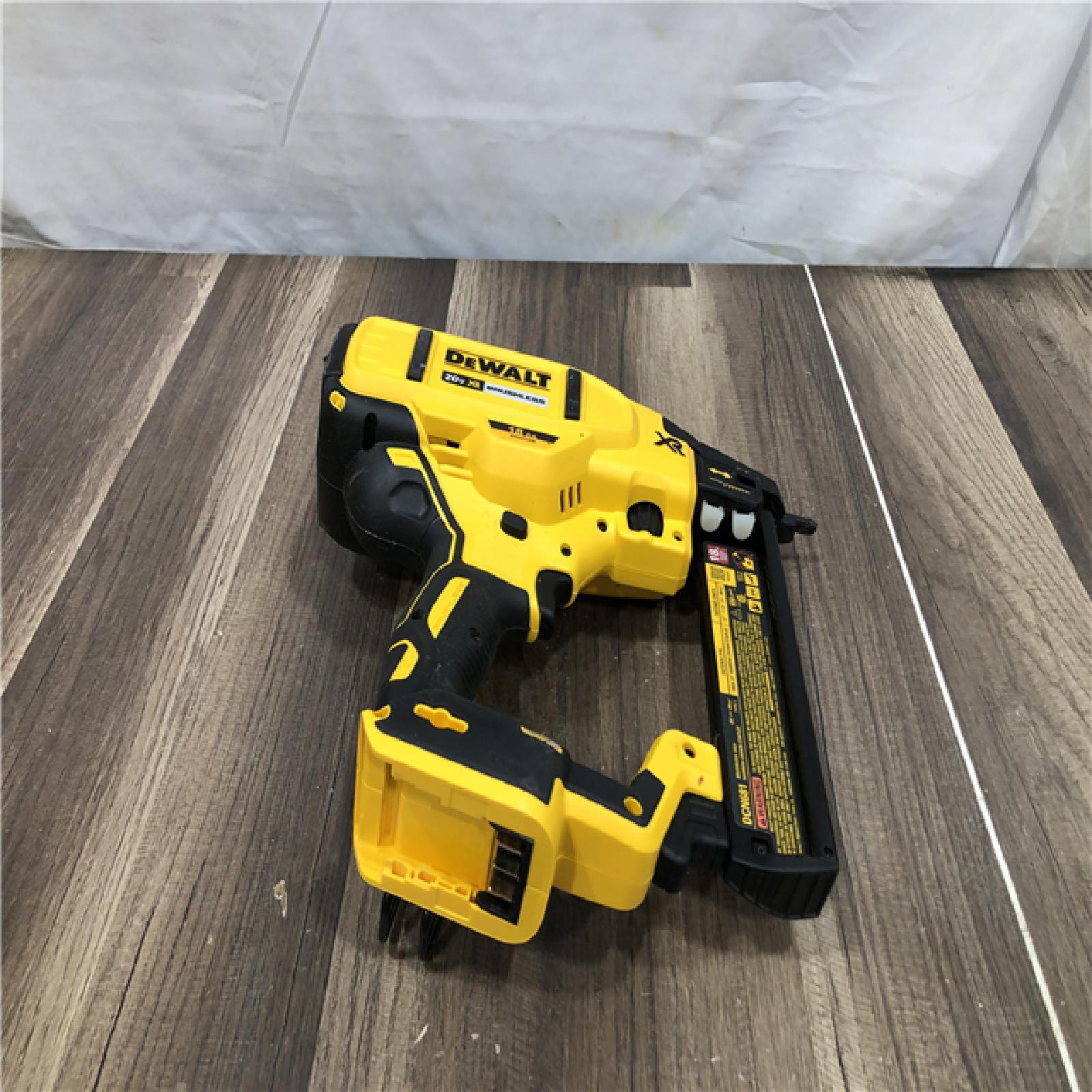 AS-IS DEWALT 20V MAX XR Lithium-Ion Cordless 18-Gauge Narrow Crown Stapler (Tool Only)