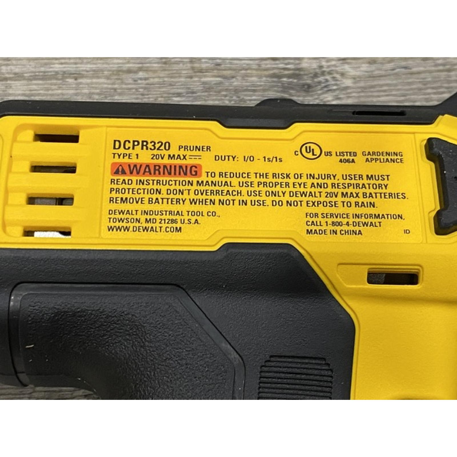 AS-IS DEWALT 20V MAX Cordless Battery Powered Pruner Kit