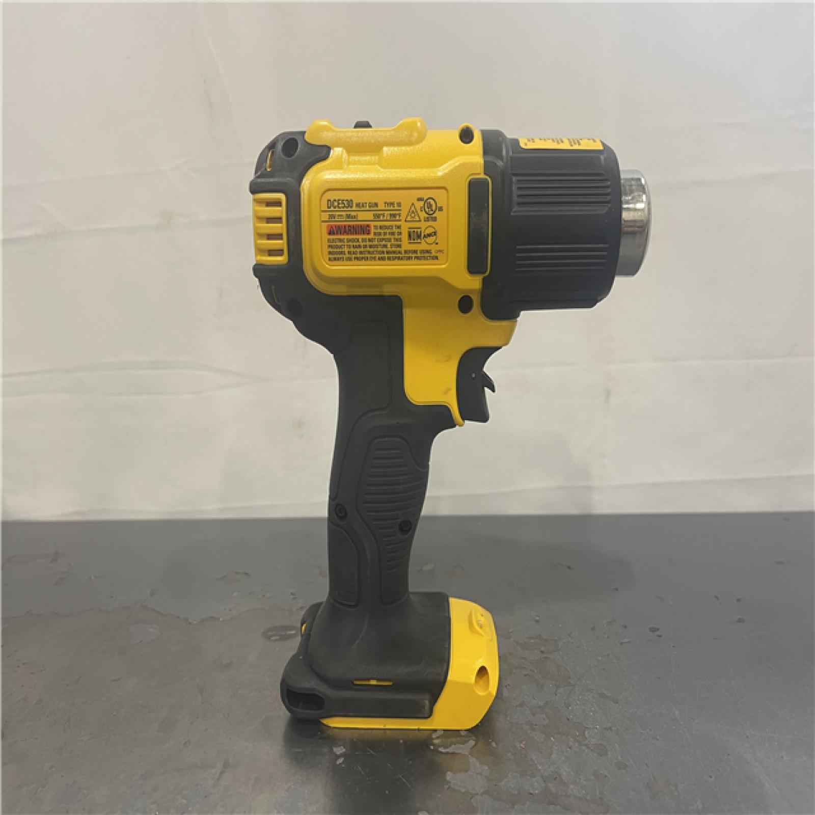 AS-IS- DeWalt 20V MAX 20 V Cordless Heat Gun Accessory Kit