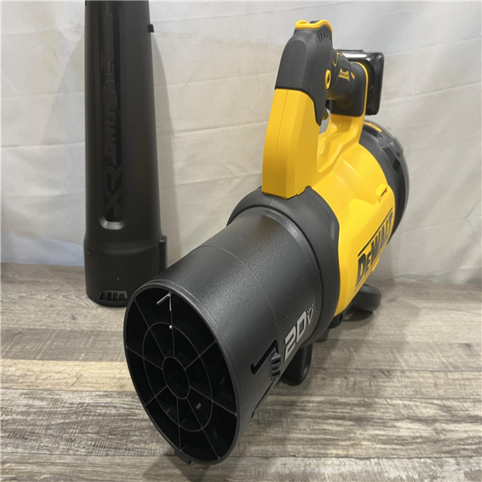 AS-IS DEWALT 20V MAX XR 550 CFM 133 MPH Cordless Battery Powered Blower (Tool-Only)