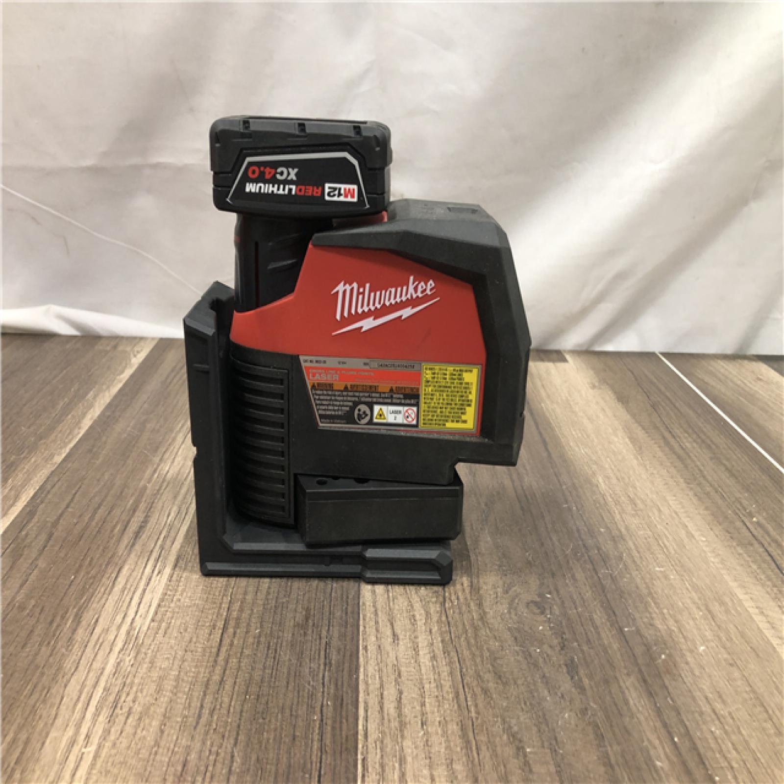 AS-IS Milwaukee 12-Volt Lithium-Ion Cordless Green 125 ft. Cross Line and Plumb Points Laser Level Kit