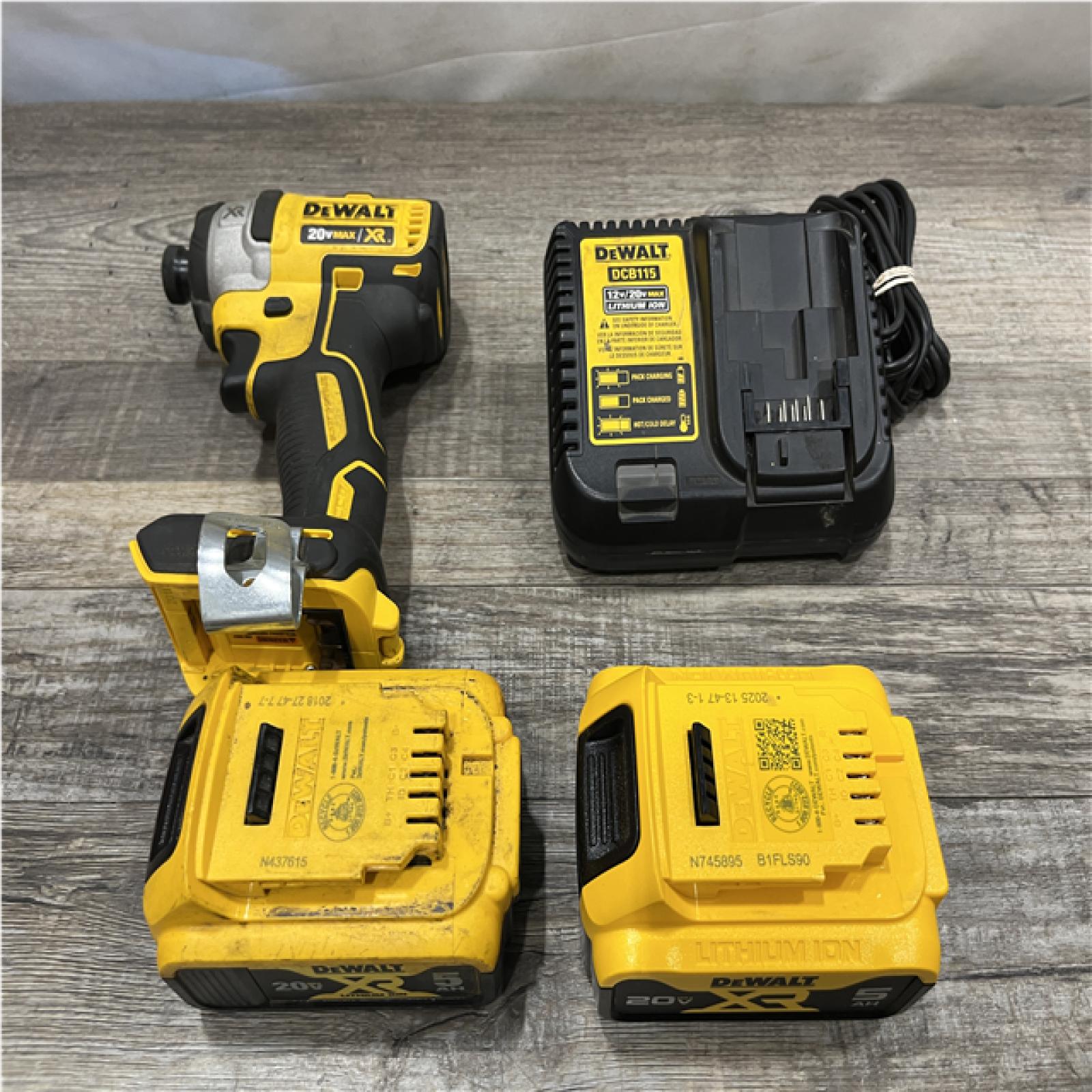 AS-IS DEWALT 20V MAX XR Cordless Brushless 3-Speed 1/4 in. Impact Driver Kit