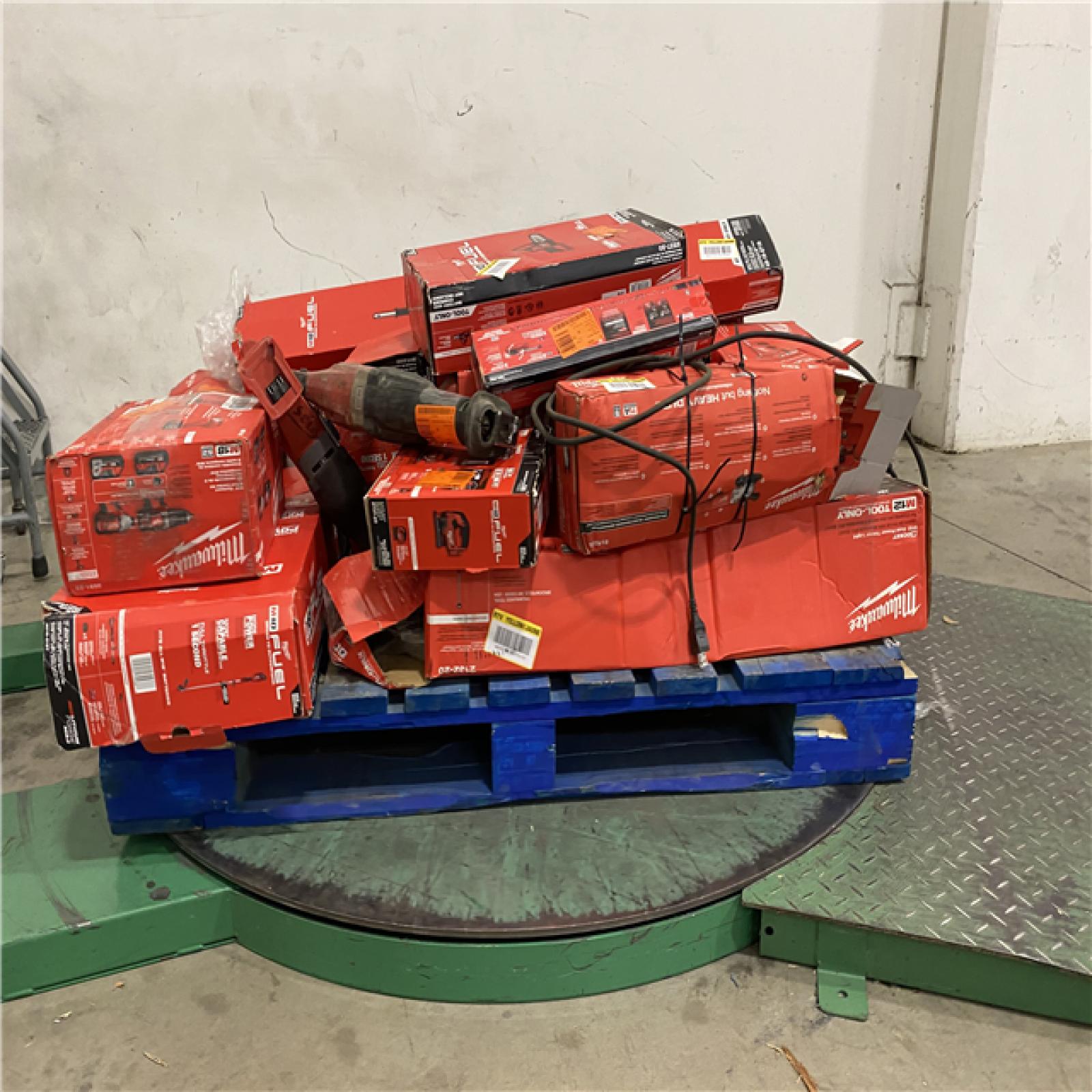 Dallas Location - As-Is MILWAUKEE Tool Pallet