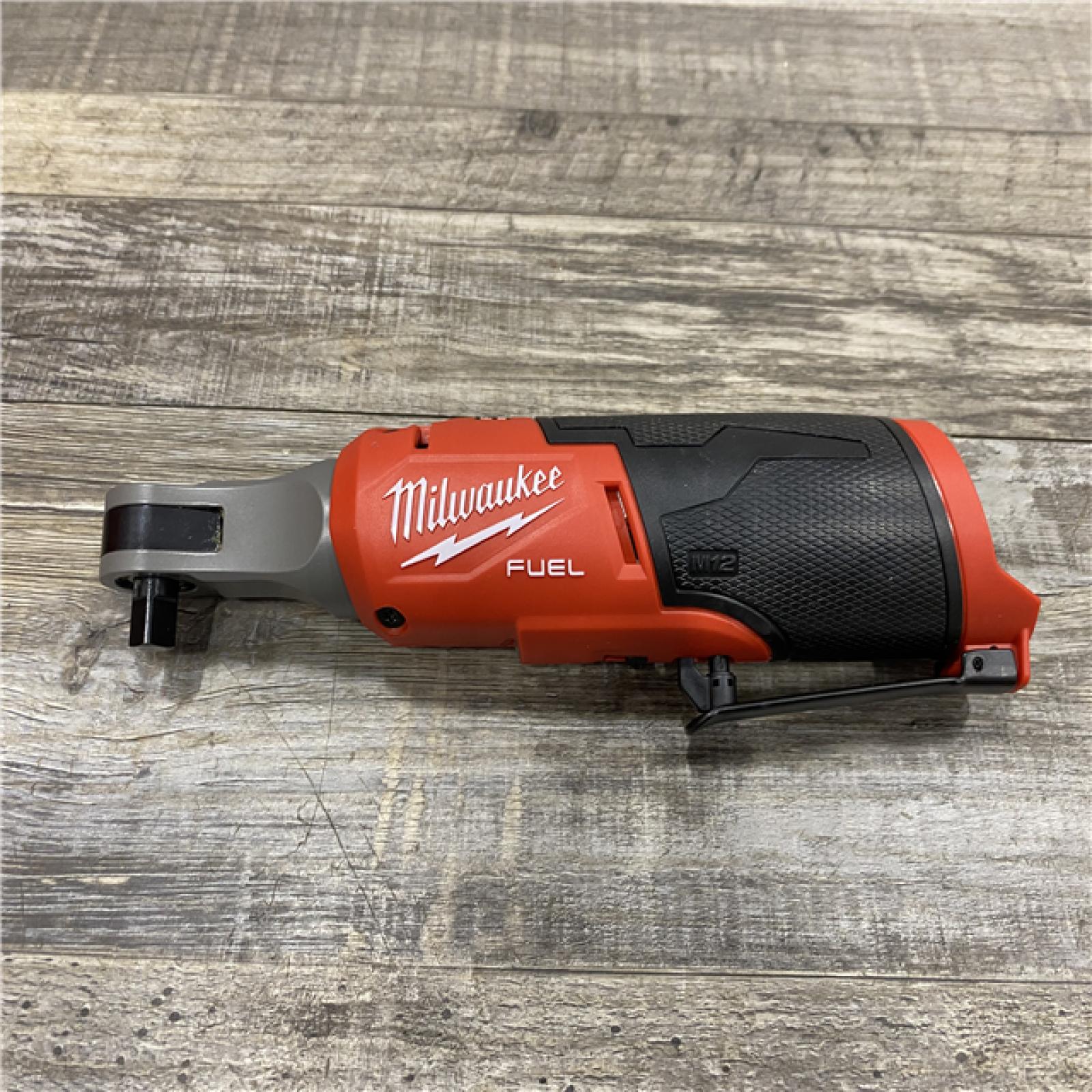 AS-IS Milwaukee FUEL 12V Lithium-Ion Brushless Cordless High Speed 3/8 in. Ratchet Kit