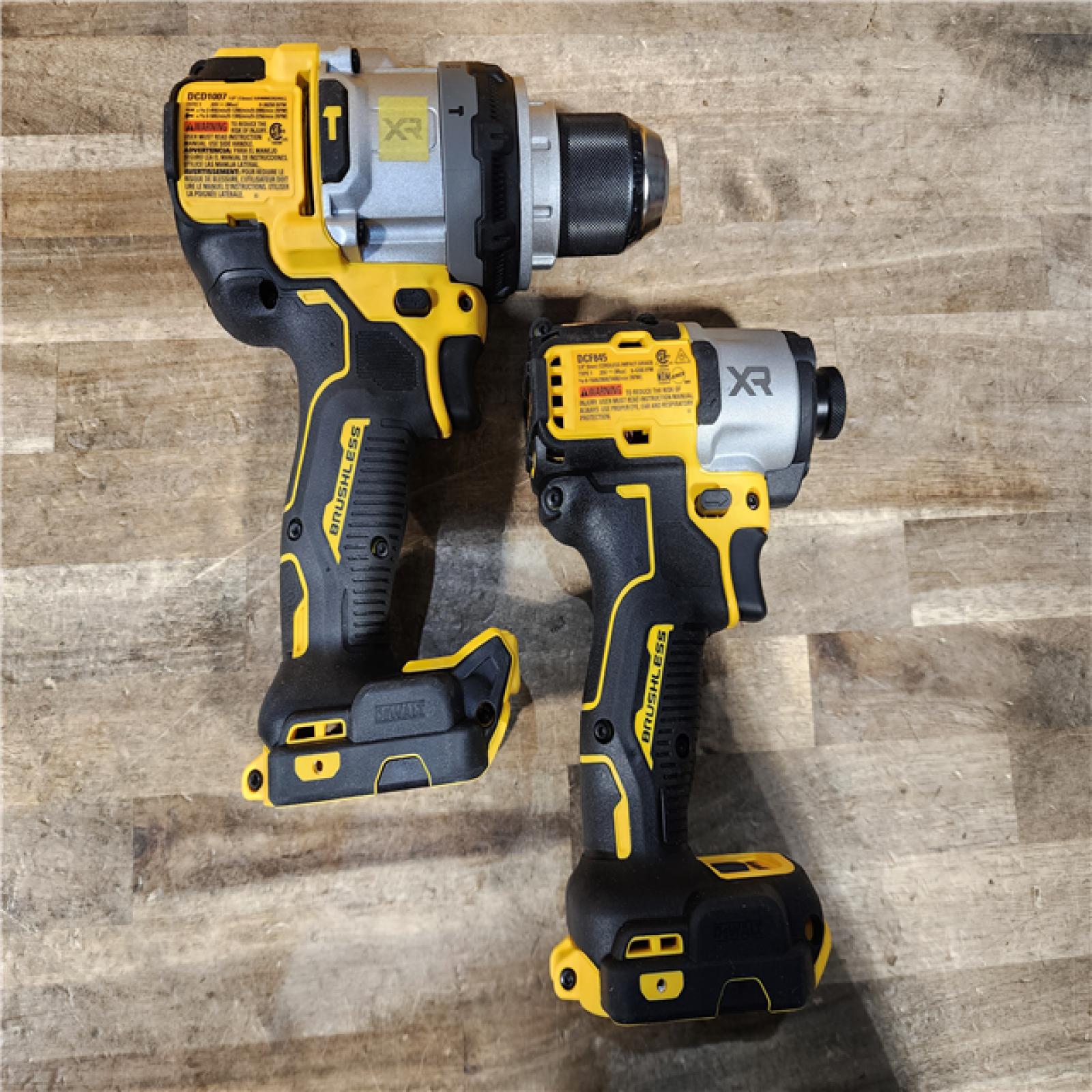 HOUSTON LOCATION - AS-IS (APPEARS LIKE NEW) DEWALT 20V MAX Lithium-Ion Cordless 2-Tool Combo Kit
