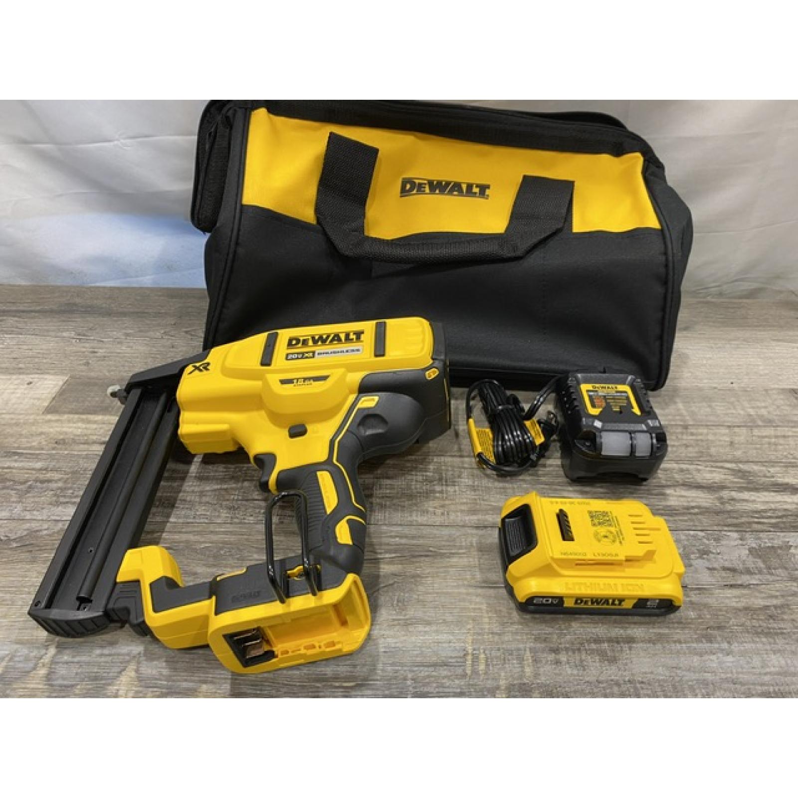 AS-IS DEWALT 20V MAX XR Lithium-Ion Cordless 18-Gauge Narrow Crown Stapler Kit