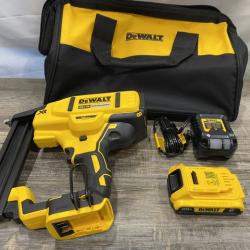 AS-IS DEWALT 20V MAX XR Lithium-Ion Cordless 18-Gauge Narrow Crown Stapler Kit