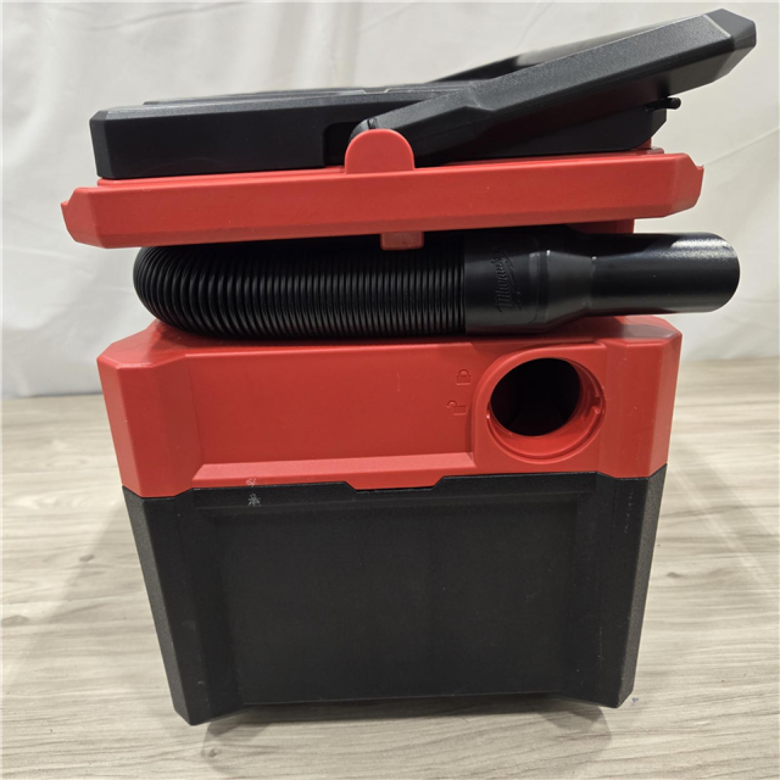 AS-IS MILWAUKEE M18 FUEL PACKOUT 18V Cordless 2.5 Gal. Wet/Dry Vacuum (Vacuum-Only)