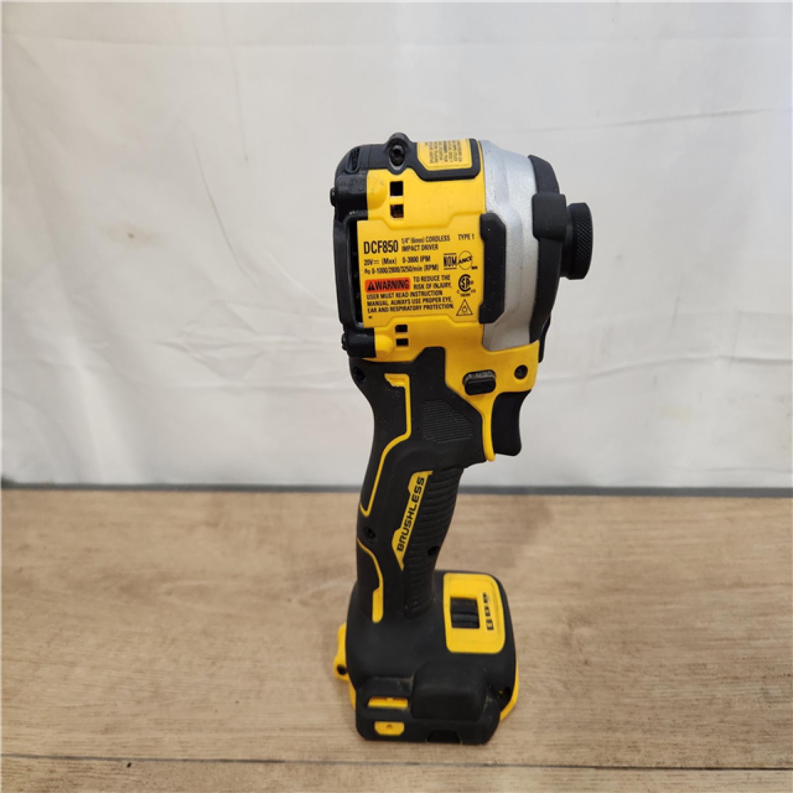 AS-IS- DEWALT 20V XR Brushless Cordless 1/4 in. Quiet Hydraulic Impact Driver (Tool-Only)