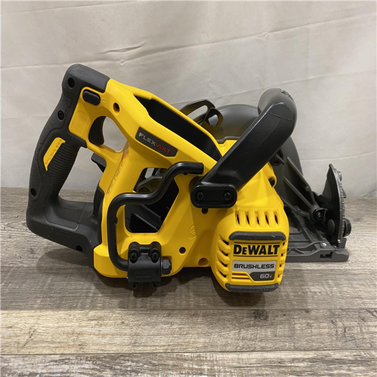 AS-IS DEWALT FLEXVOLT 60V MAX Cordless Brushless 7-1/4 in. Wormdrive Style Circular Saw (Tool Only)