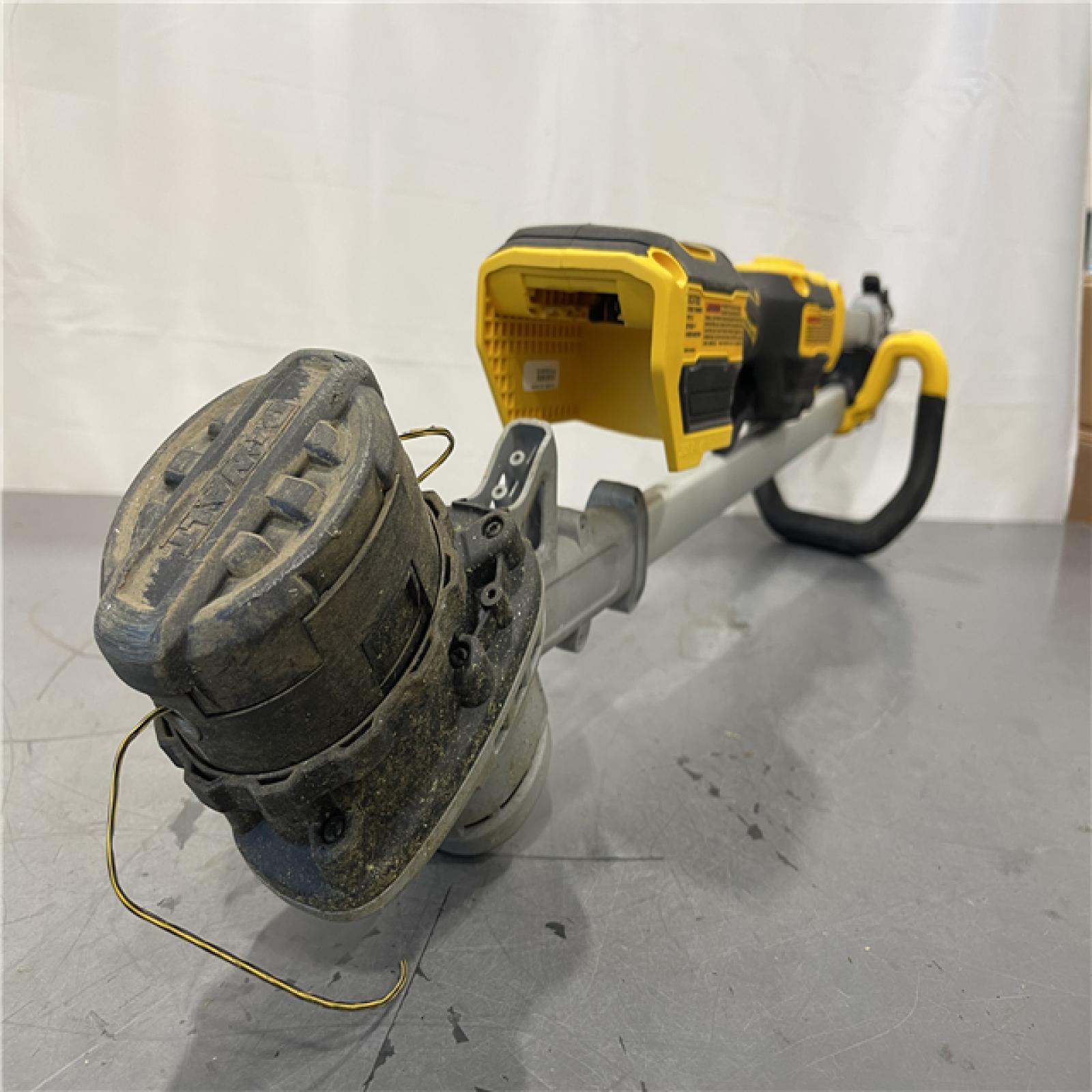AS-IS - DEWALT 20V MAX 14 in. Brushless Cordless Battery Powered Foldable String Trimmer