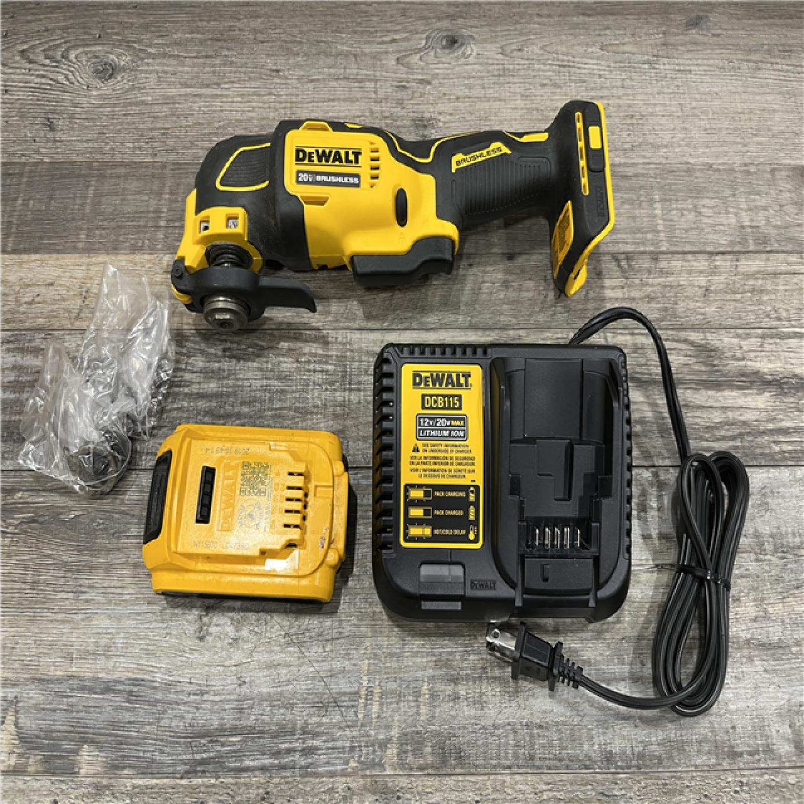 AS-IS DEWALT ATOMIC 20V MAX Cordless Brushless Oscillating Multi Tool Kit