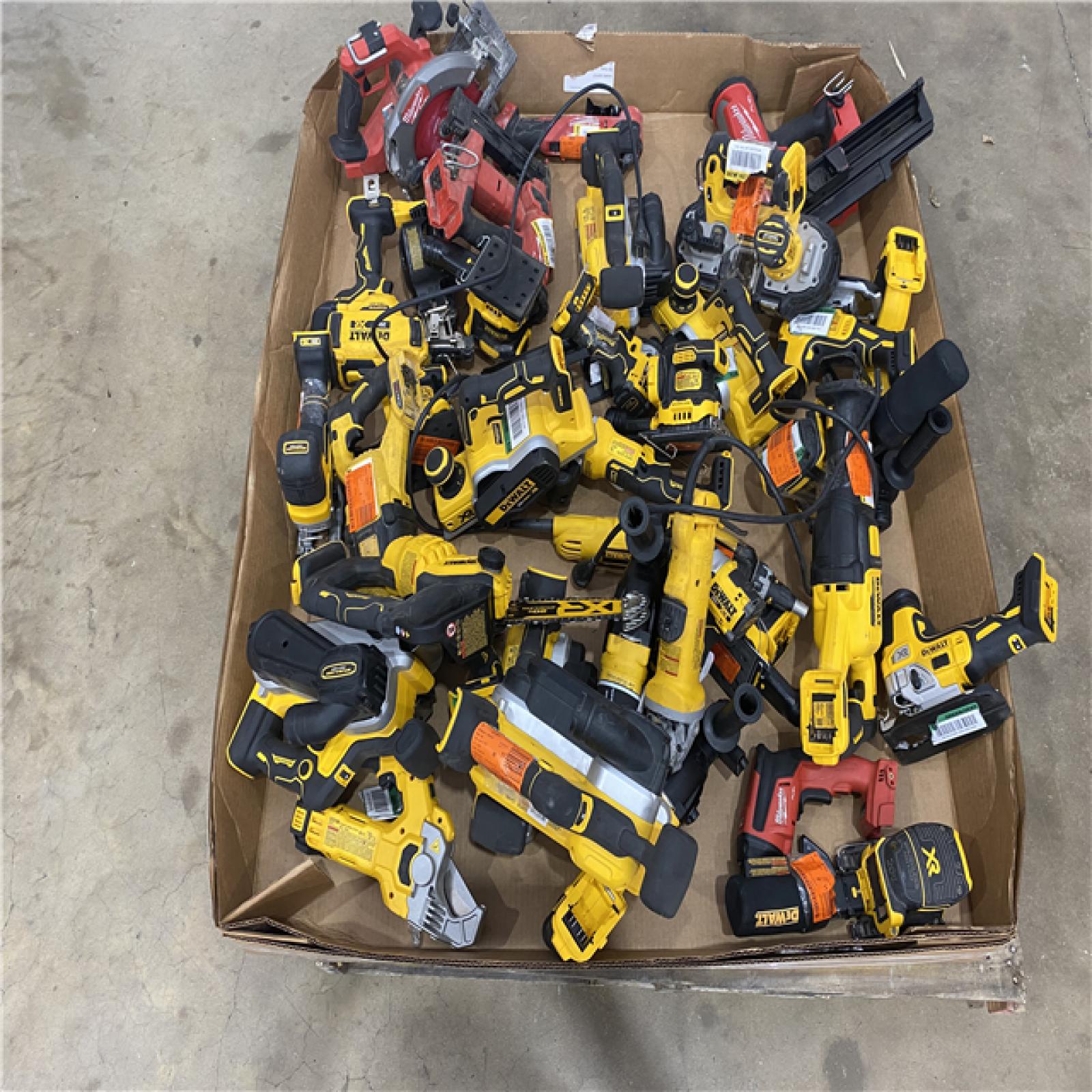 Houston Location AS IS - Tool Pallet
