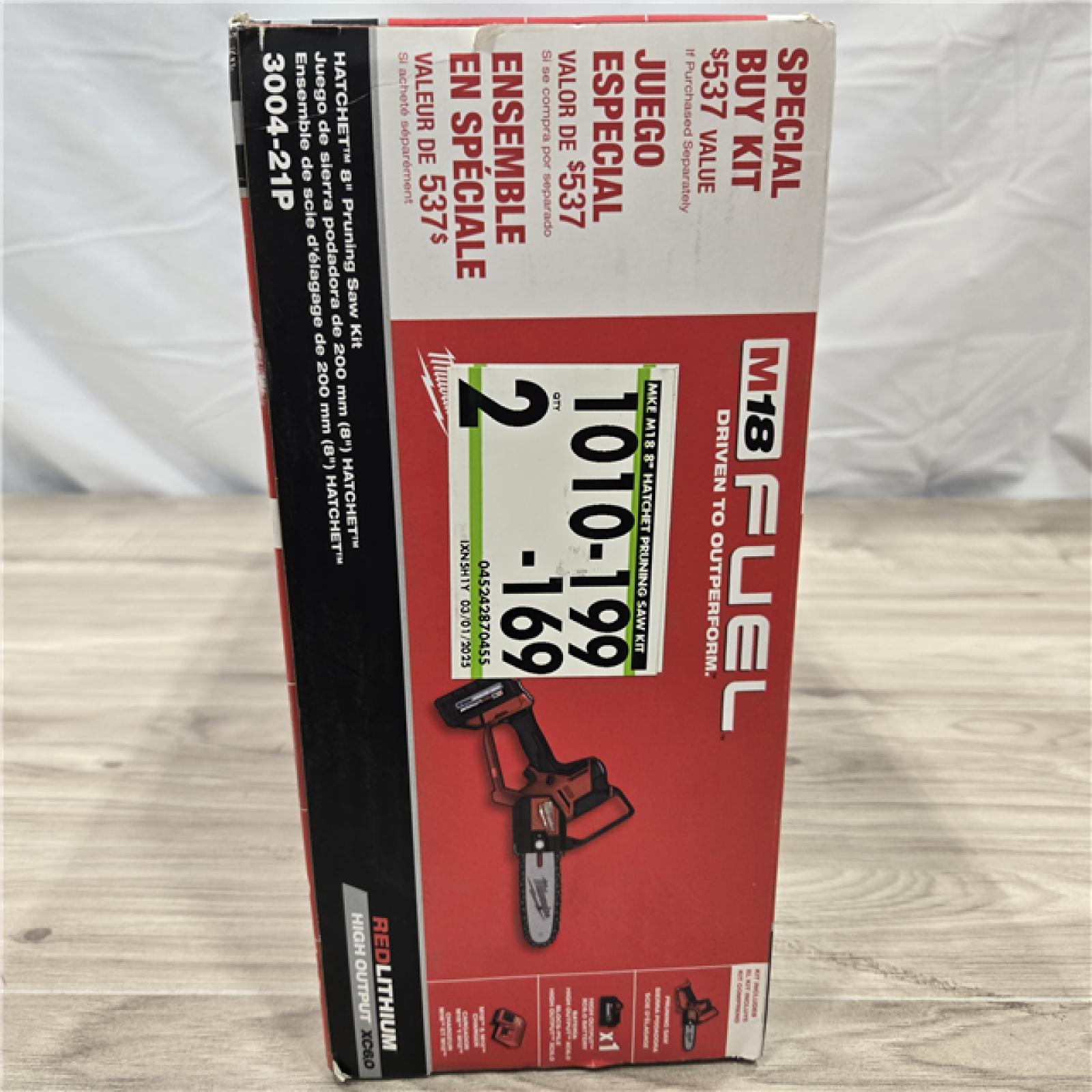 NEW! - Milwaukee M18 FUEL 18V Lithium-Ion Brushless HATCHET Pruning Saw Kit