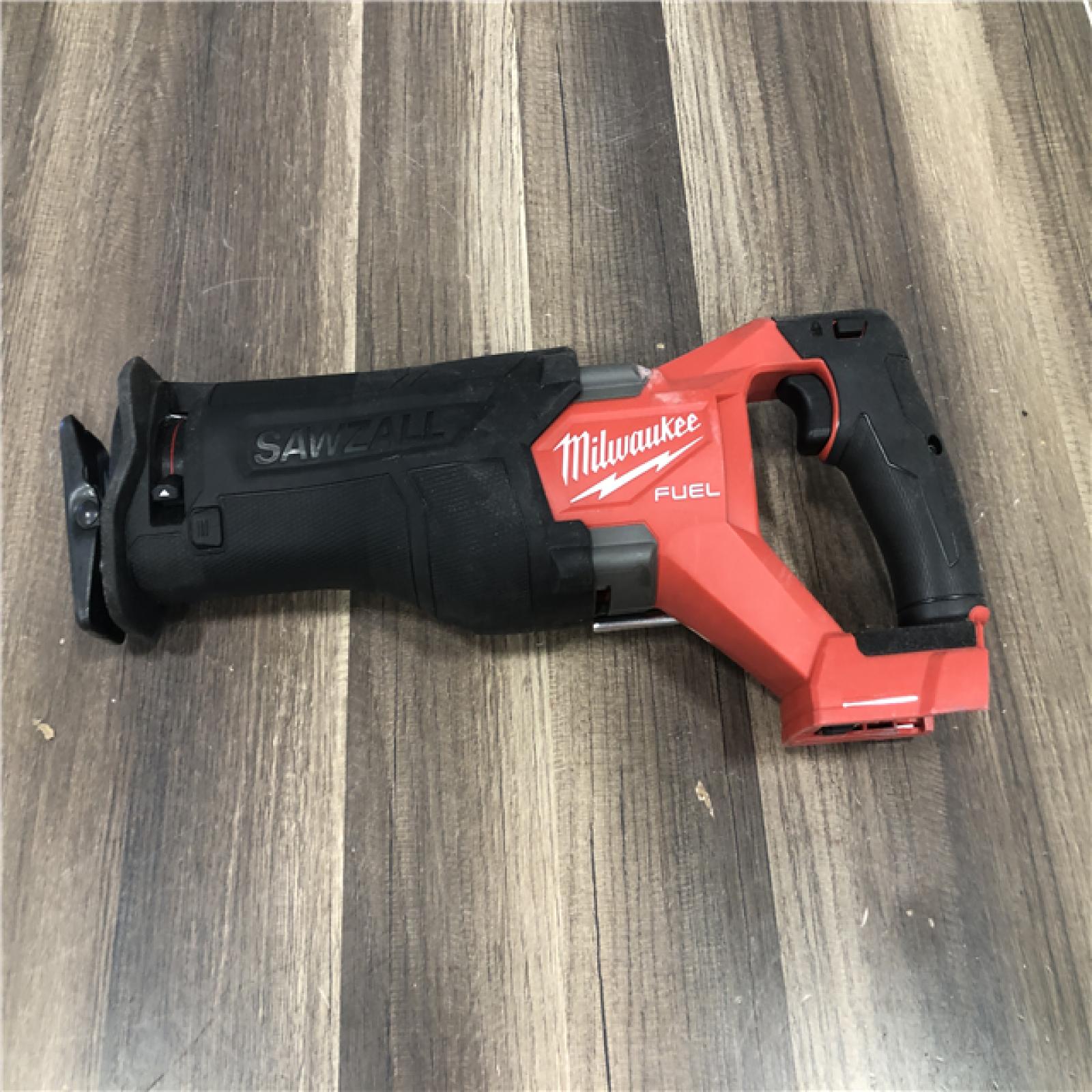 AS-IS Milwaukee FUEL GEN-2 18V Lithium-Ion Brushless Cordless SAWZALL Reciprocating Saw (Tool-Only)