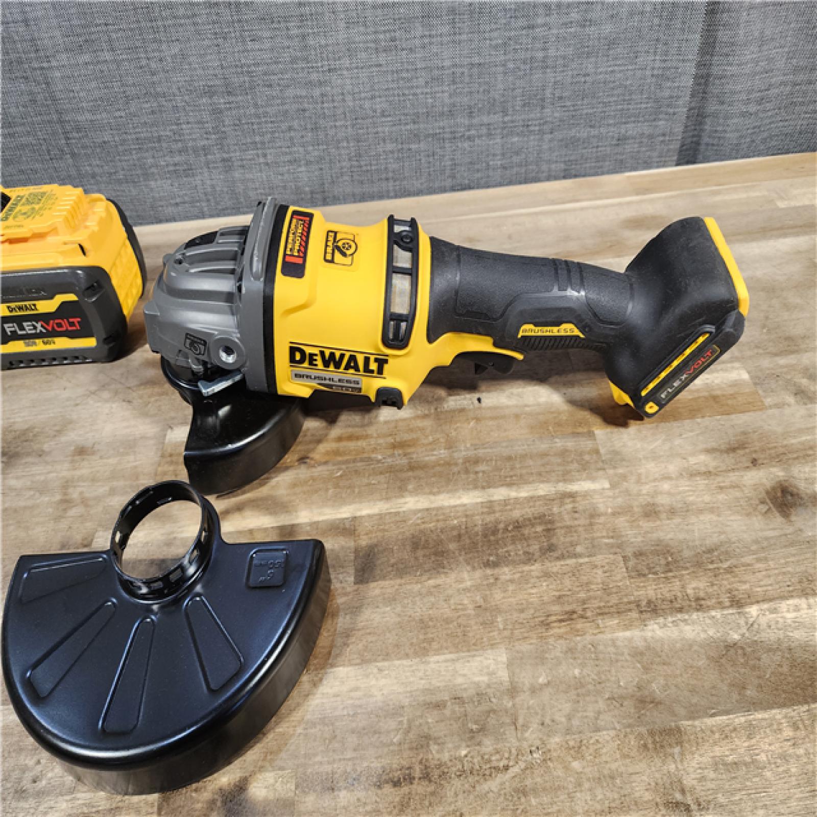 HOUSTON LOCATION - AS-IS DeWalt 60V Cordless 4-1/2 to 6 in. Grinder Kit (Battery & Charger)