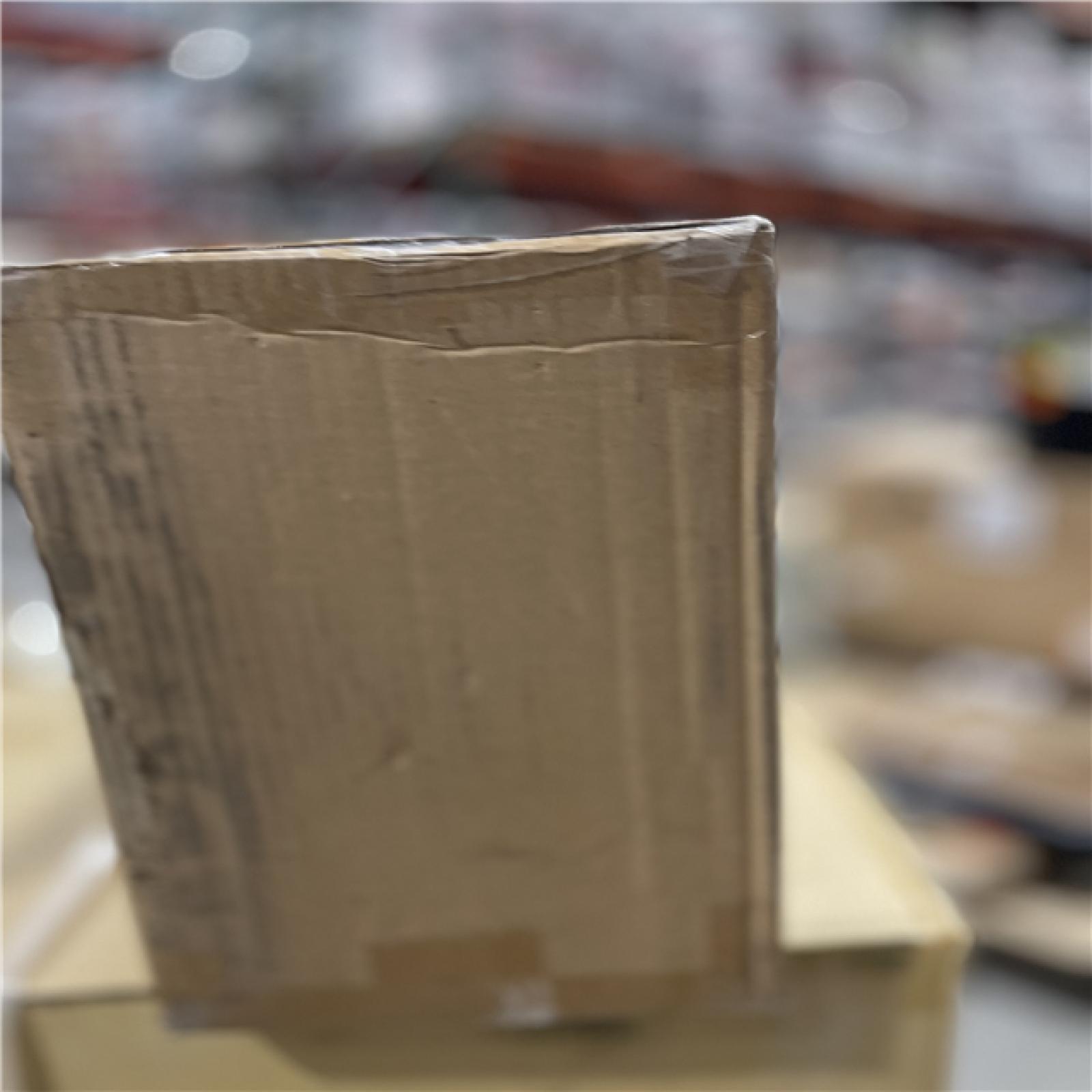 NEW! - Milwaukee M18 18V Lithium-Ion Cordless Combo Kit (5-Tool) with (1) 3.0Ah and (1) 1.5Ah Battery  (1) Charger  (1) Tool Bag