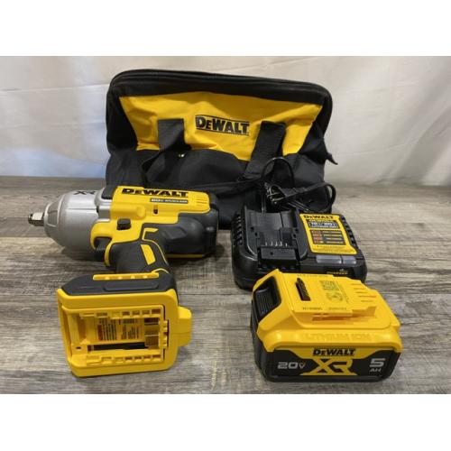 AS-IS DEWALT 20V MAX Lithium-Ion Cordless 1/2 in. Impact Wrench Kit