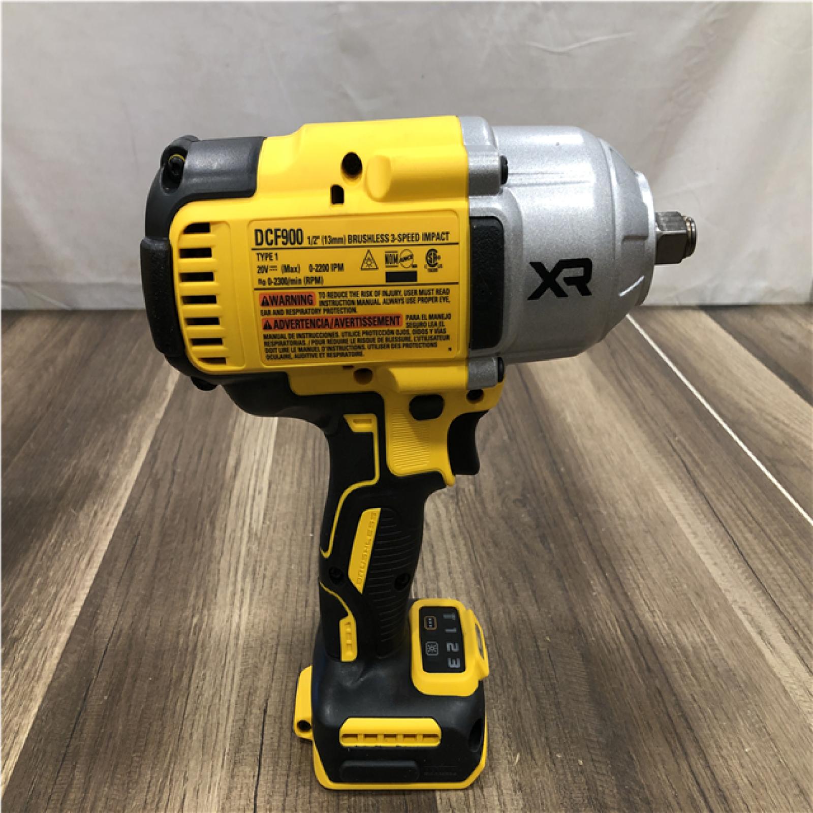 AS-IS DEWALT 20V MAX Lithium-Ion Cordless 1/2 in. Impact Wrench Kit