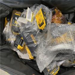 DALLAS LOCATION - TOOL PALLET