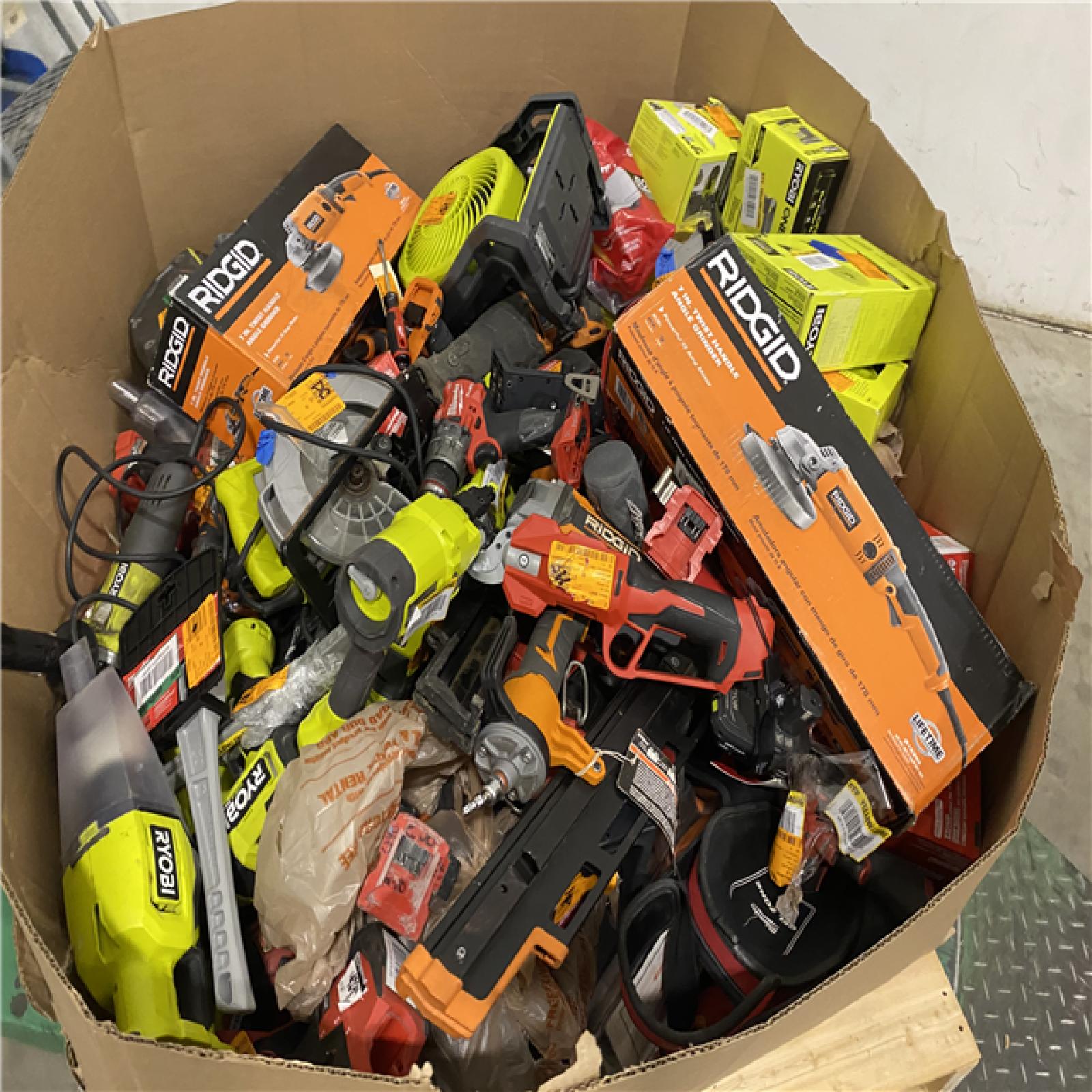 Dallas Location - As-Is Tool Pallet