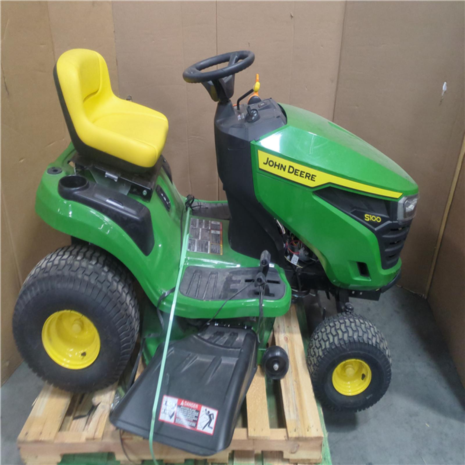 CALIFORNIA AS-IS JOHN DEERE LAWNMOWER