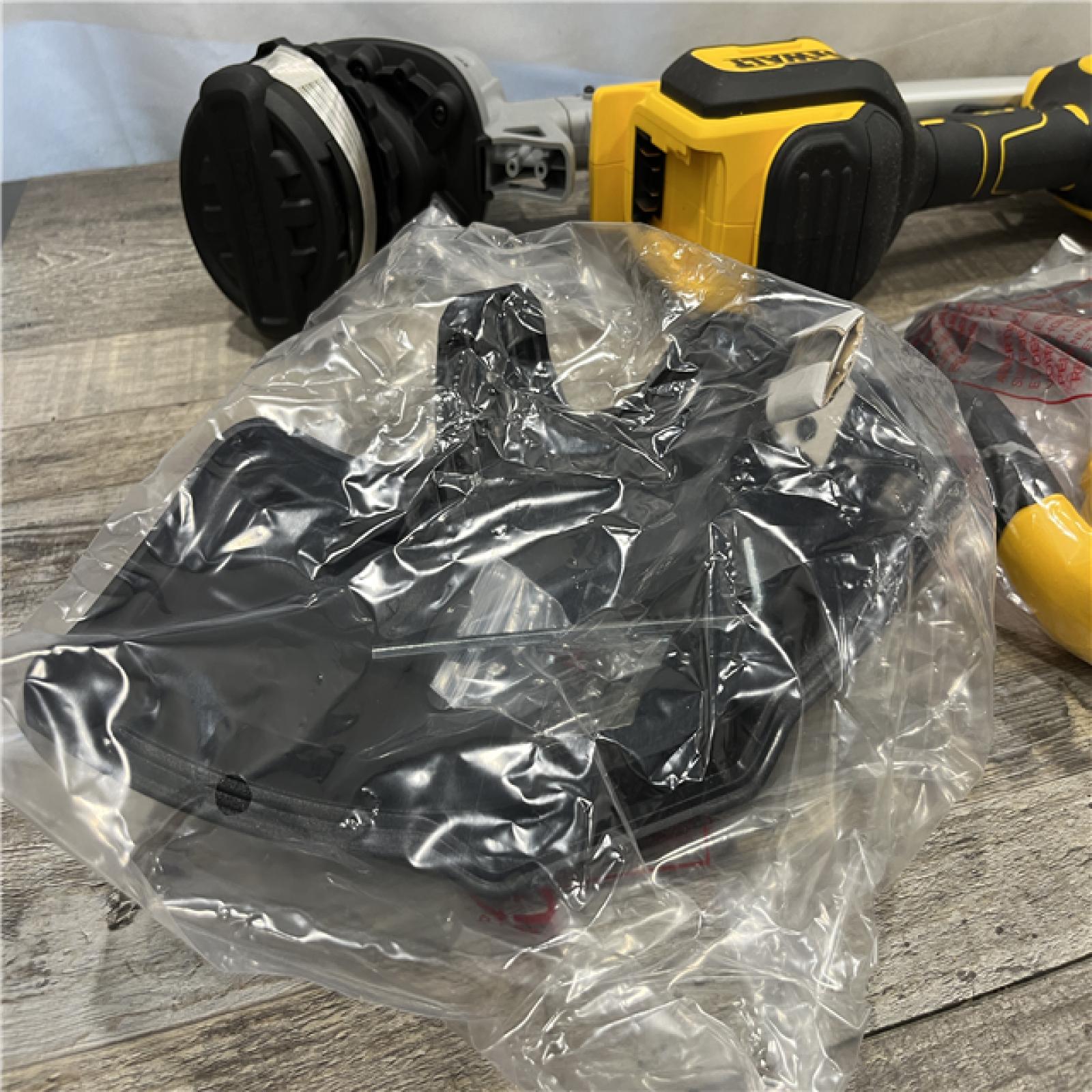 AS-IS DEWALT 20V MAX 14 in. Brushless Cordless Battery Powered Foldable String Trimmer Kit
