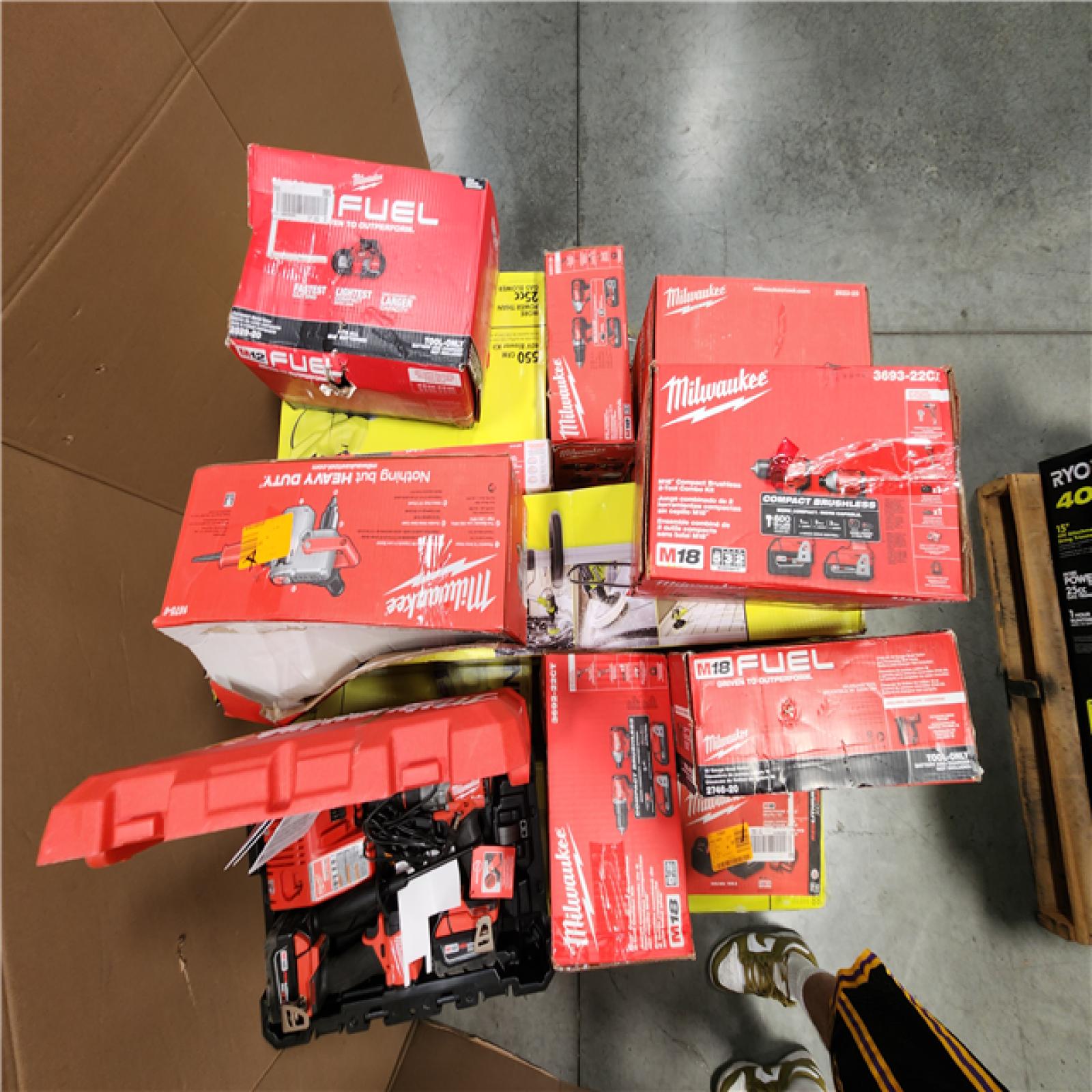 CALIFORNIA AS-IS TOOL PALLET