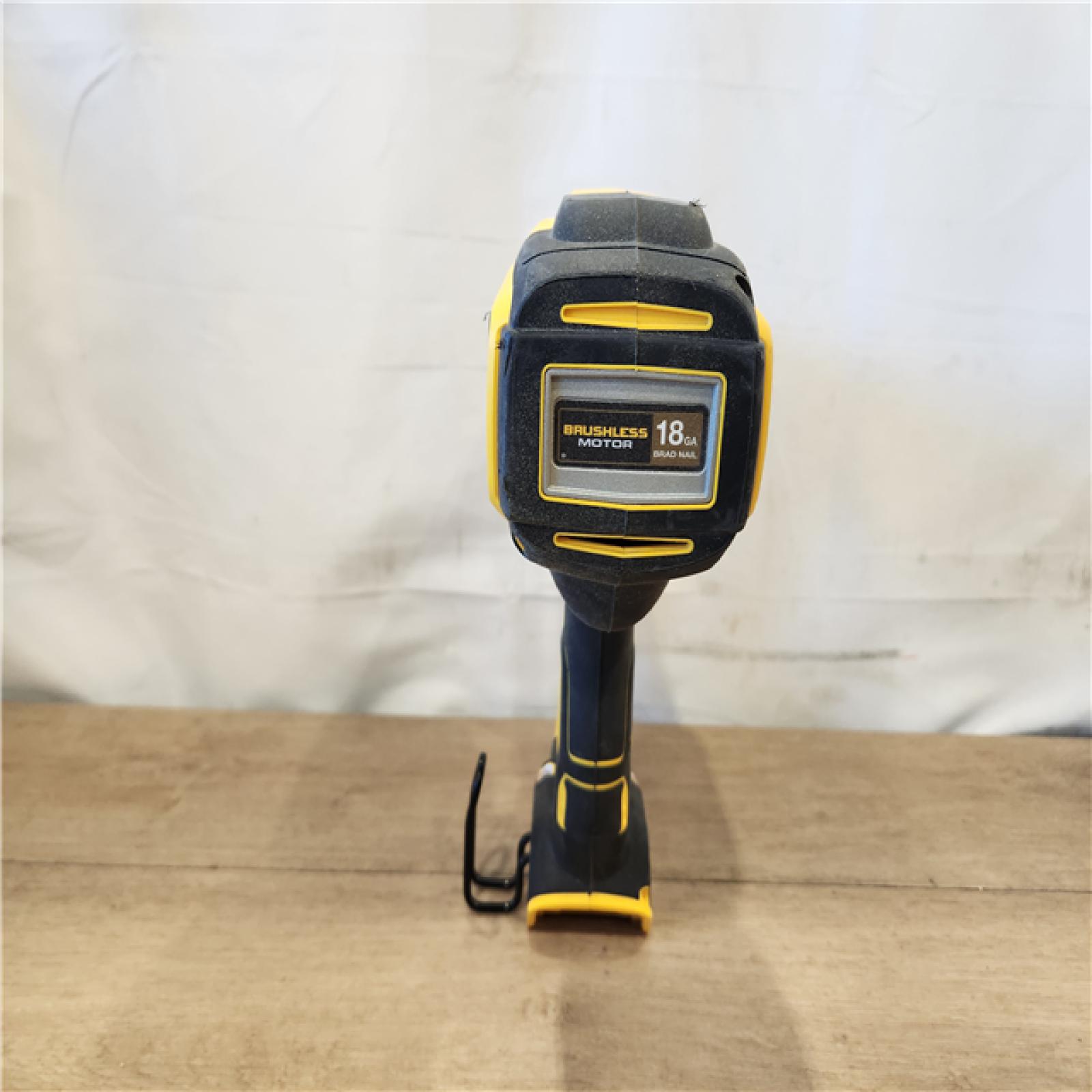 AS-IS- DeWalt 20V MAX XR Lithium-Ion Cordless 18-Gauge Brad Nailer (Tool Only)