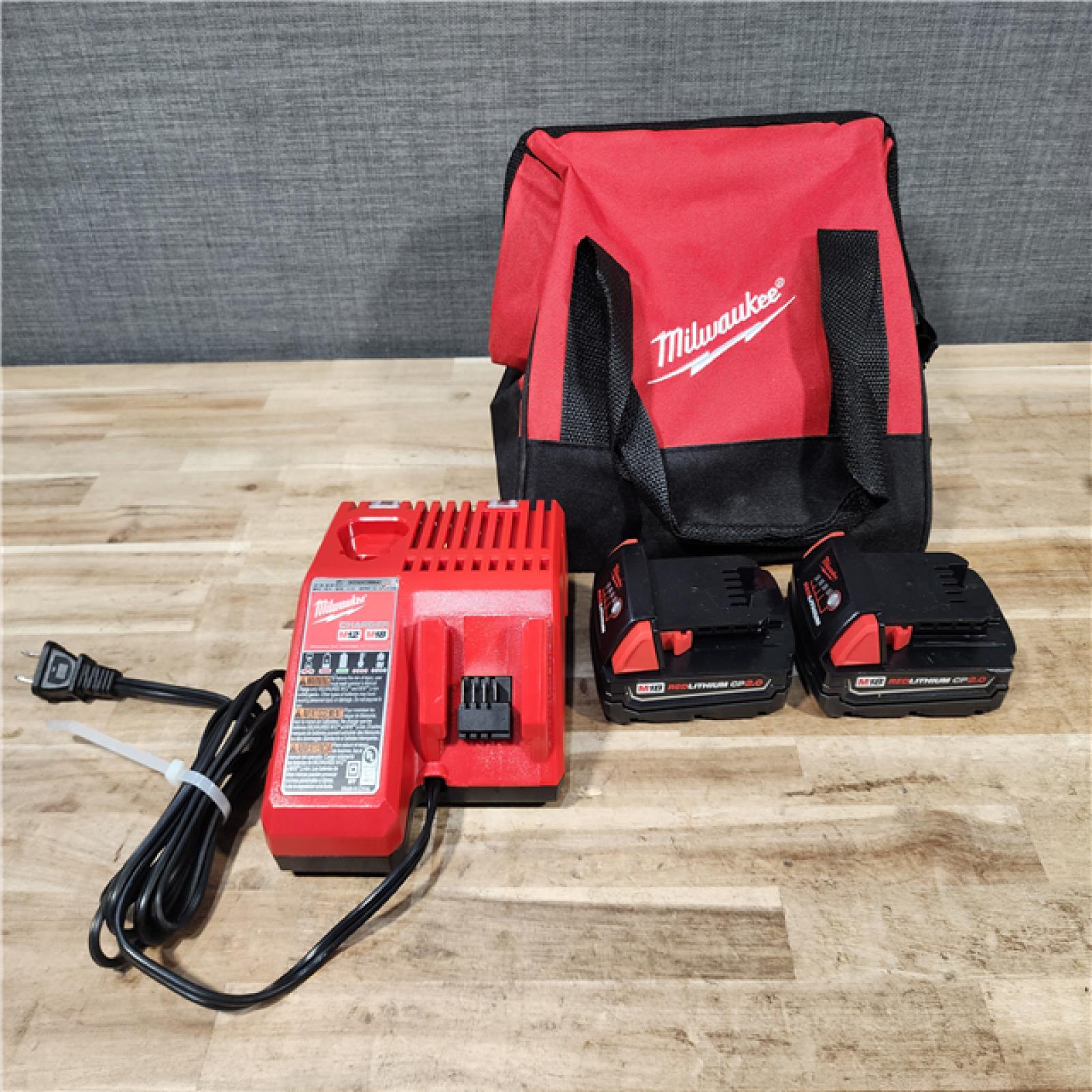 HOUSTON LOCATION - AS-IS Milwaukee 18V Lithium-Ion Brushless Cordless Compact Drill/Impact Combo Kit