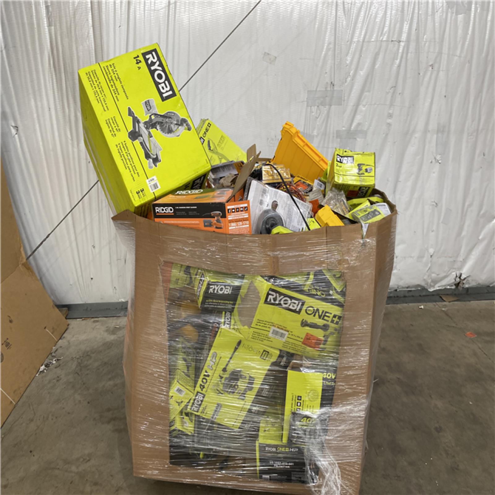 Houston Location AS IS - Tool Pallet