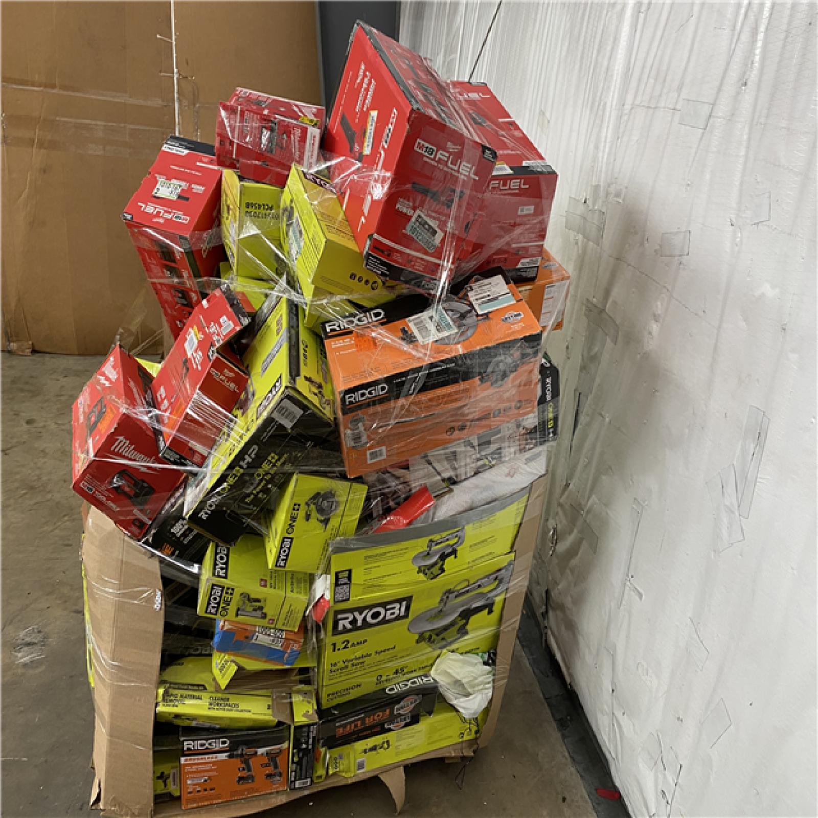 Houston Location AS IS - Tool Pallet