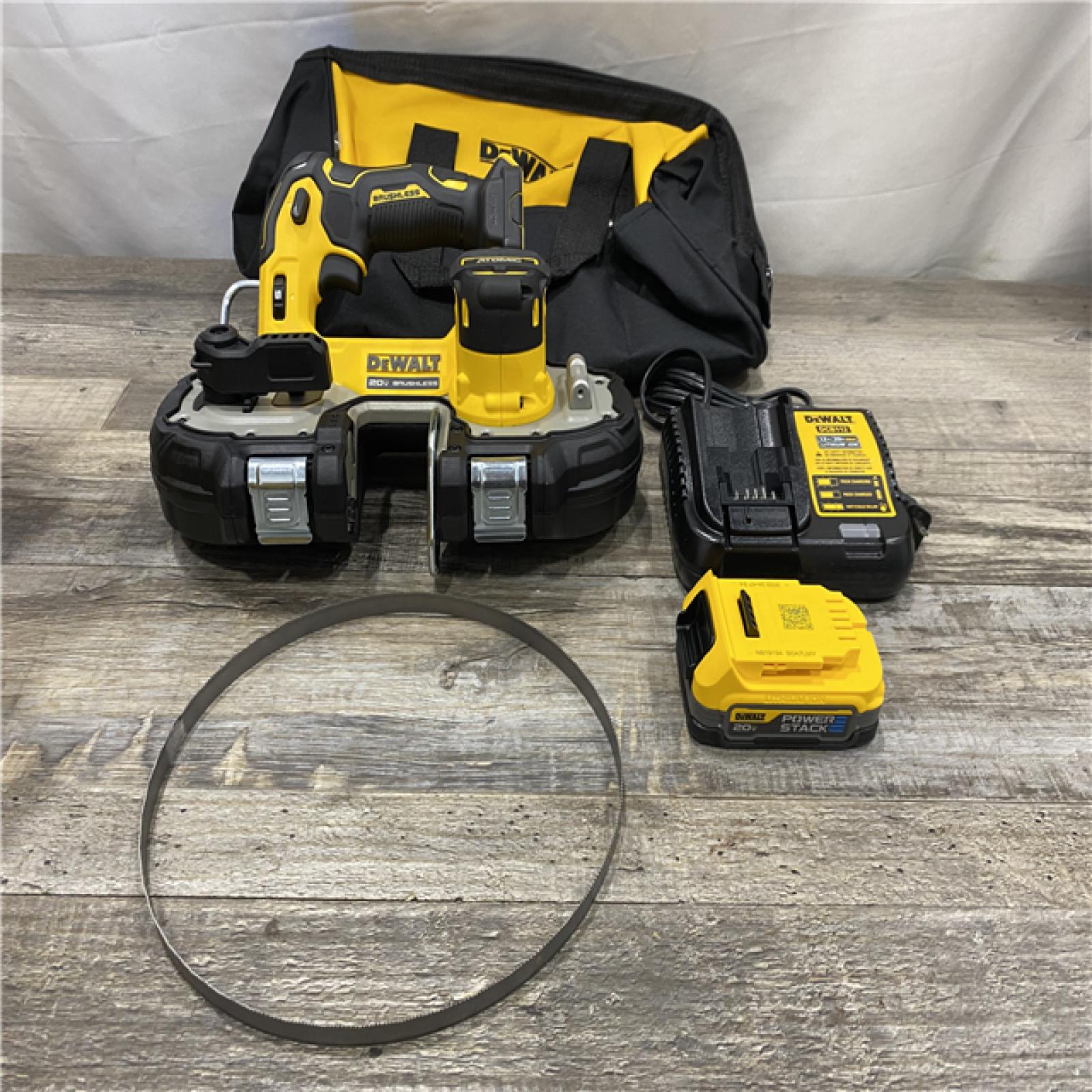 AS-IS DEWALT ATOMIC 20V MAX Lithium-Ion Cordless 1-1/4 in. Bandsaw Kit