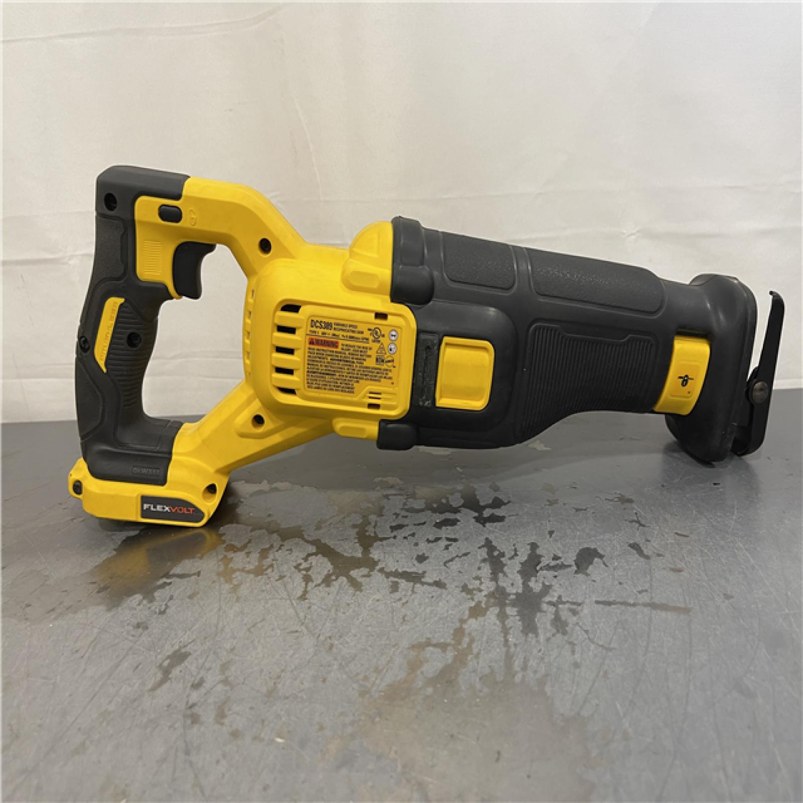 AS-IS - DeWalt FLEXVOLT 60V MAX Cordless Brushless Reciprocating Saw