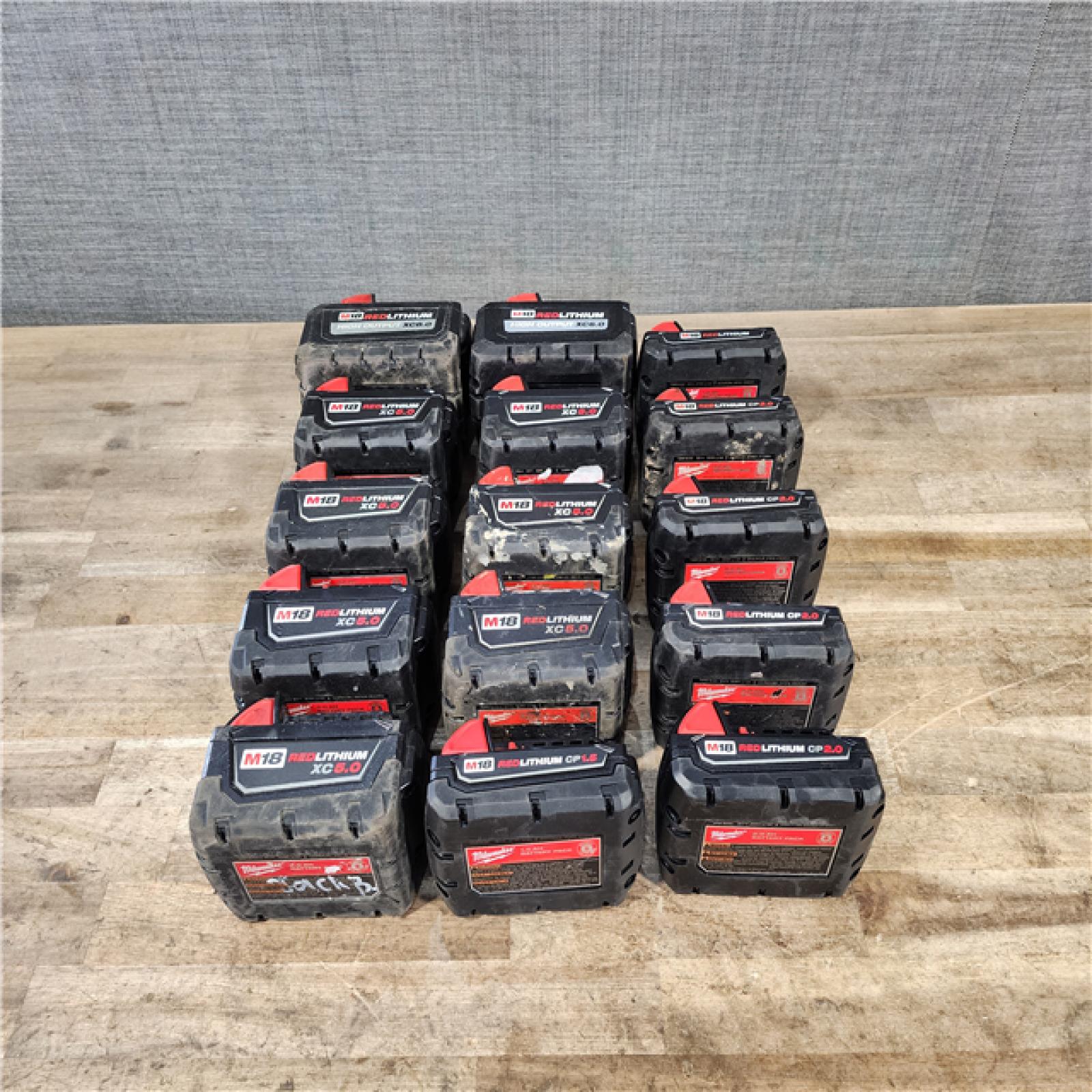 HOUSTON LOCATION - AS-IS MILWAUKEE BATTERY PACK QTY - 15