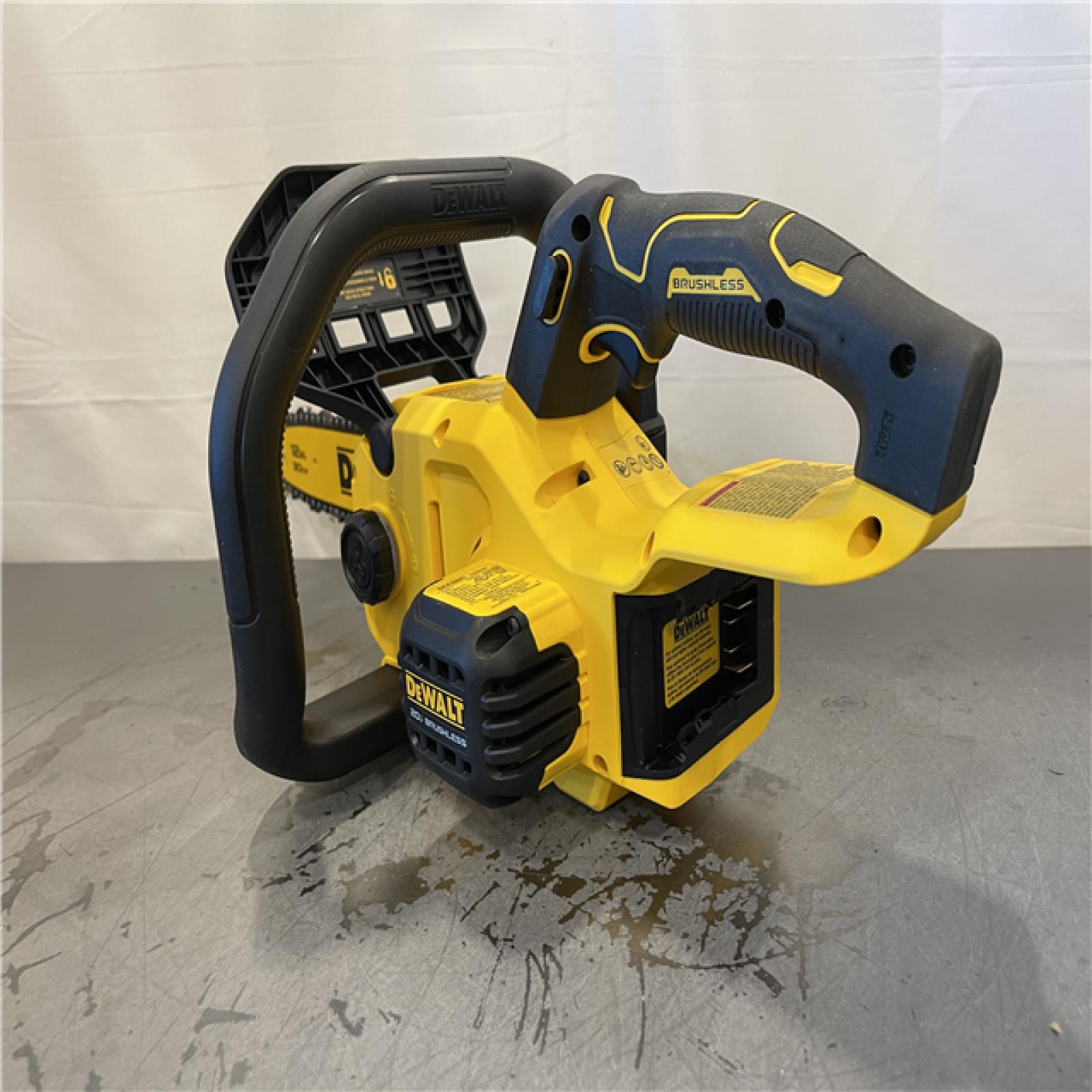 AS-IS - DeWAlt 20V MAX 12 in. Cordless Battery Powered Chainsaw