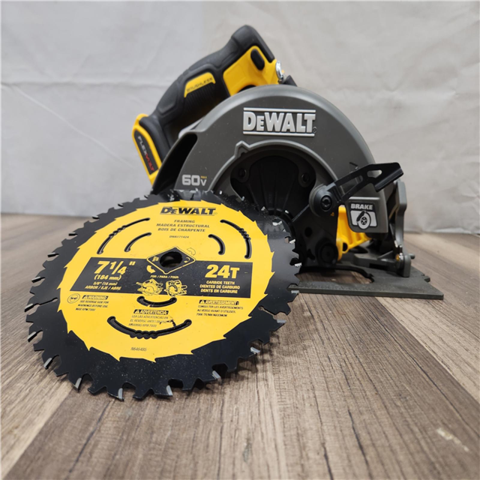 AS-IS- DeWALT Flexvolt Max 7-1/4 60V Brushless Circular Saw (Tool Only)