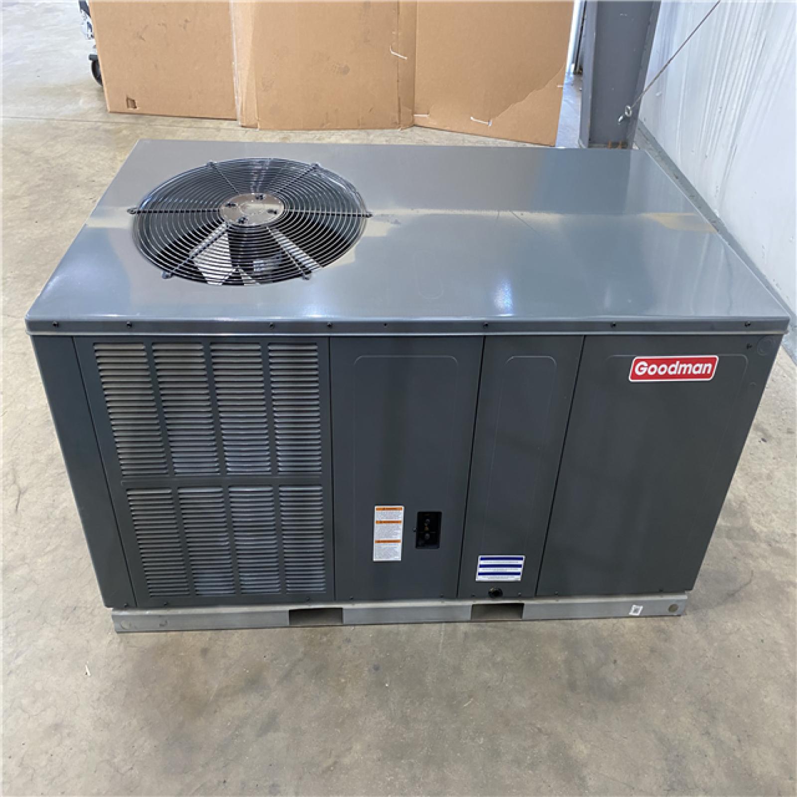 Houston Location AS IS - Goodman 3 Ton 15.2 SEER2 2 Heat Pump Package Unit