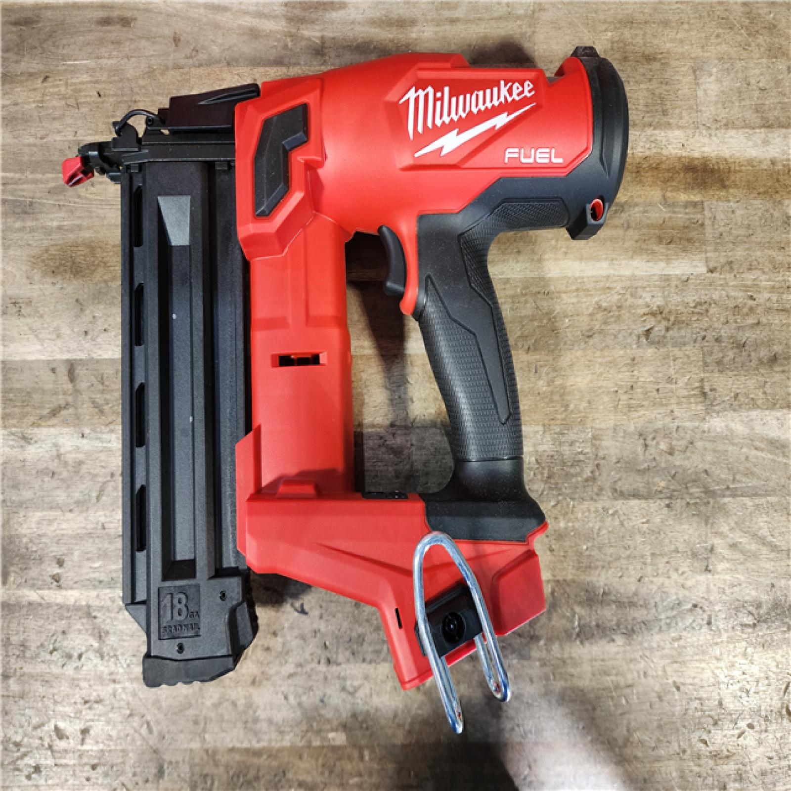 HOUSTON LOCATION - AS-IS (APPEARS LIKE NEW) Milwaukee M18 Fuel 18V Brushless 18-Gauge Brad Nailer 2746-20 (Bare Tool)