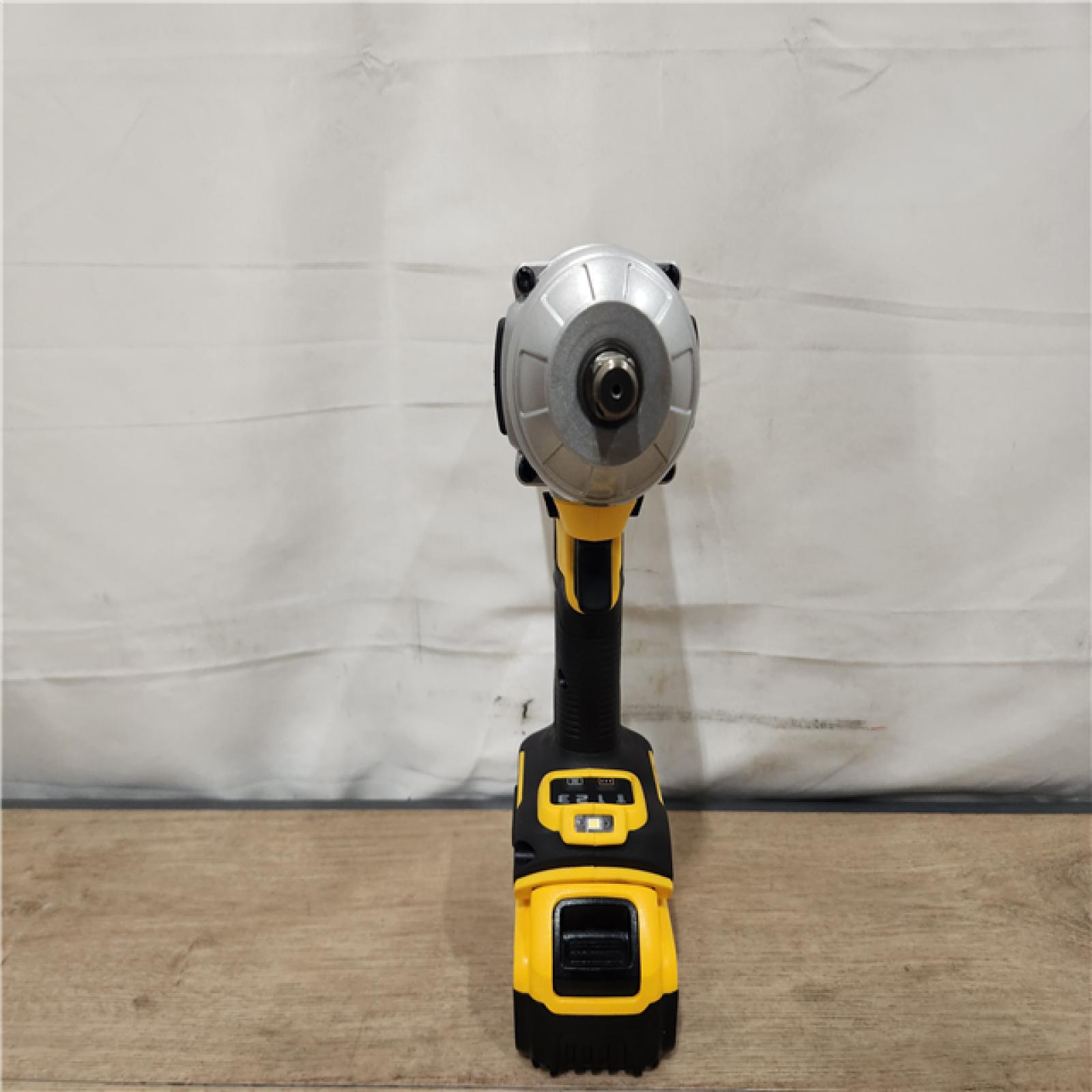 AS-IS- DEWALT 20V MAX Lithium-Ion Cordless 1/2 in. Impact Wrench Kit