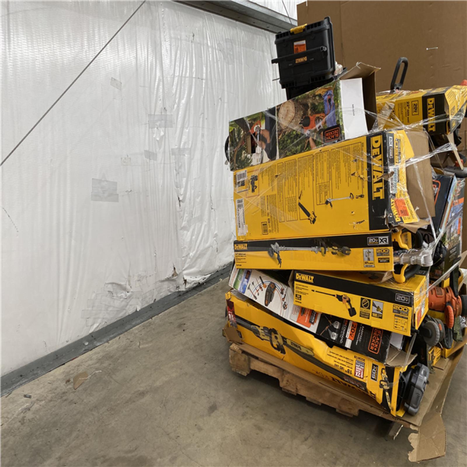 Houston Location AS IS - Tool Pallet