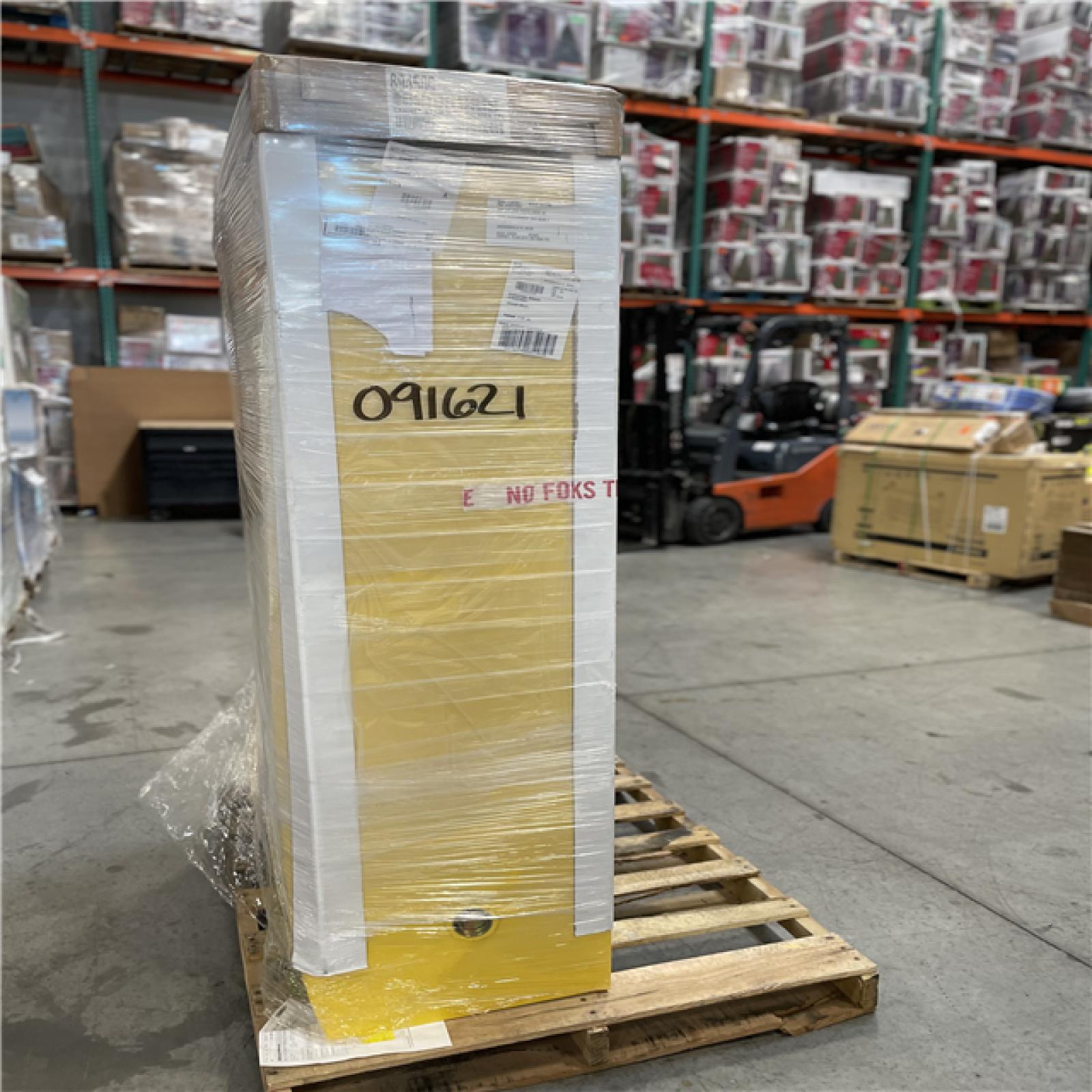 DALLAS LOCATION- AS-IS FLAMMABLE SAFETY CABINET 45G