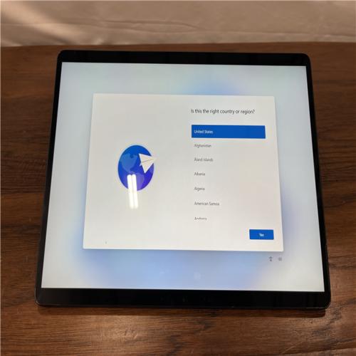 Microsoft Surface Pro 8 1983 13 i5-1135G7 2.40GHz 8GB 256GB - Black