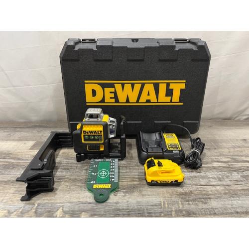 AS-IS DEWALT 12V MAX Lithium-Ion 100 ft. Green Self-Leveling 3-Beam 360 Degree Laser Level Kit
