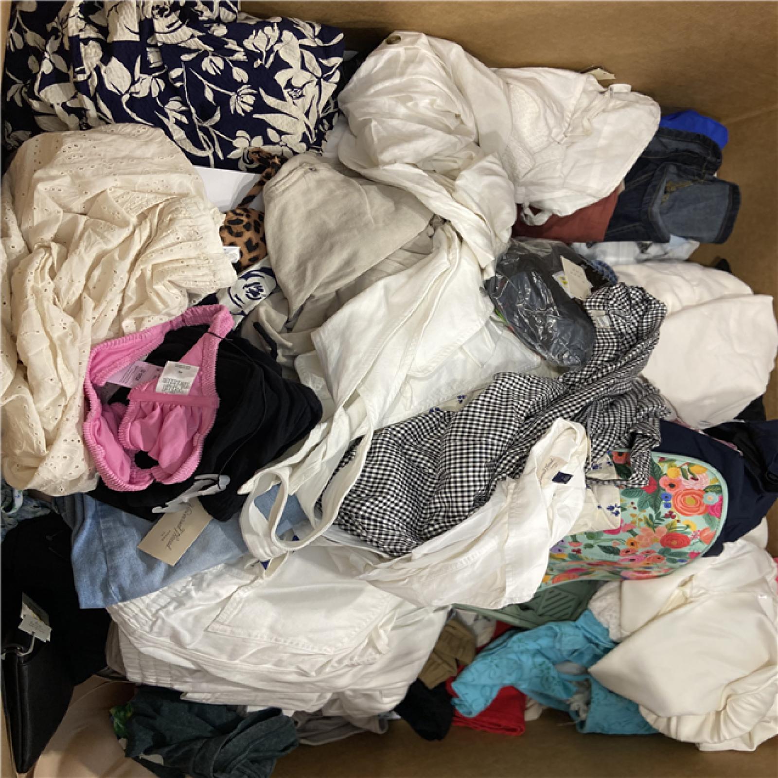 DALLAS LOCATION - BULLSEYE CLOTHING, HOME GOODS PALLET