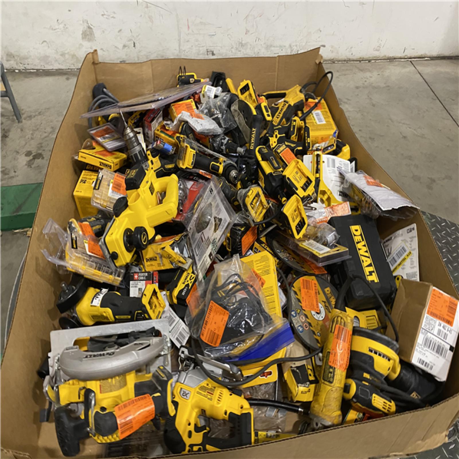 Dallas Location - As-Is DEWALT Tool Pallet